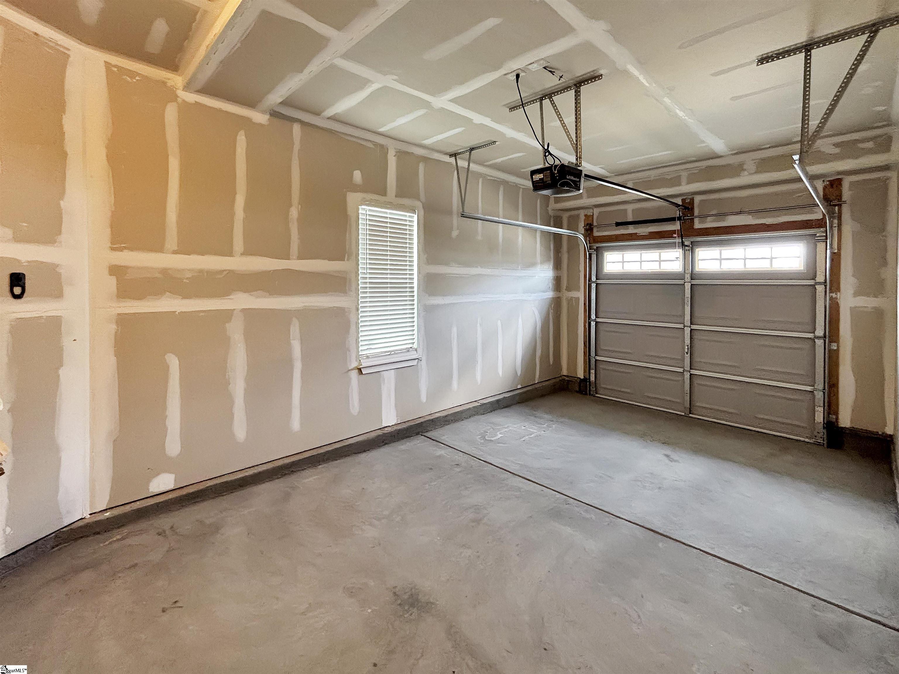 227 Clearwood Drive Simpsonville, SC 29681