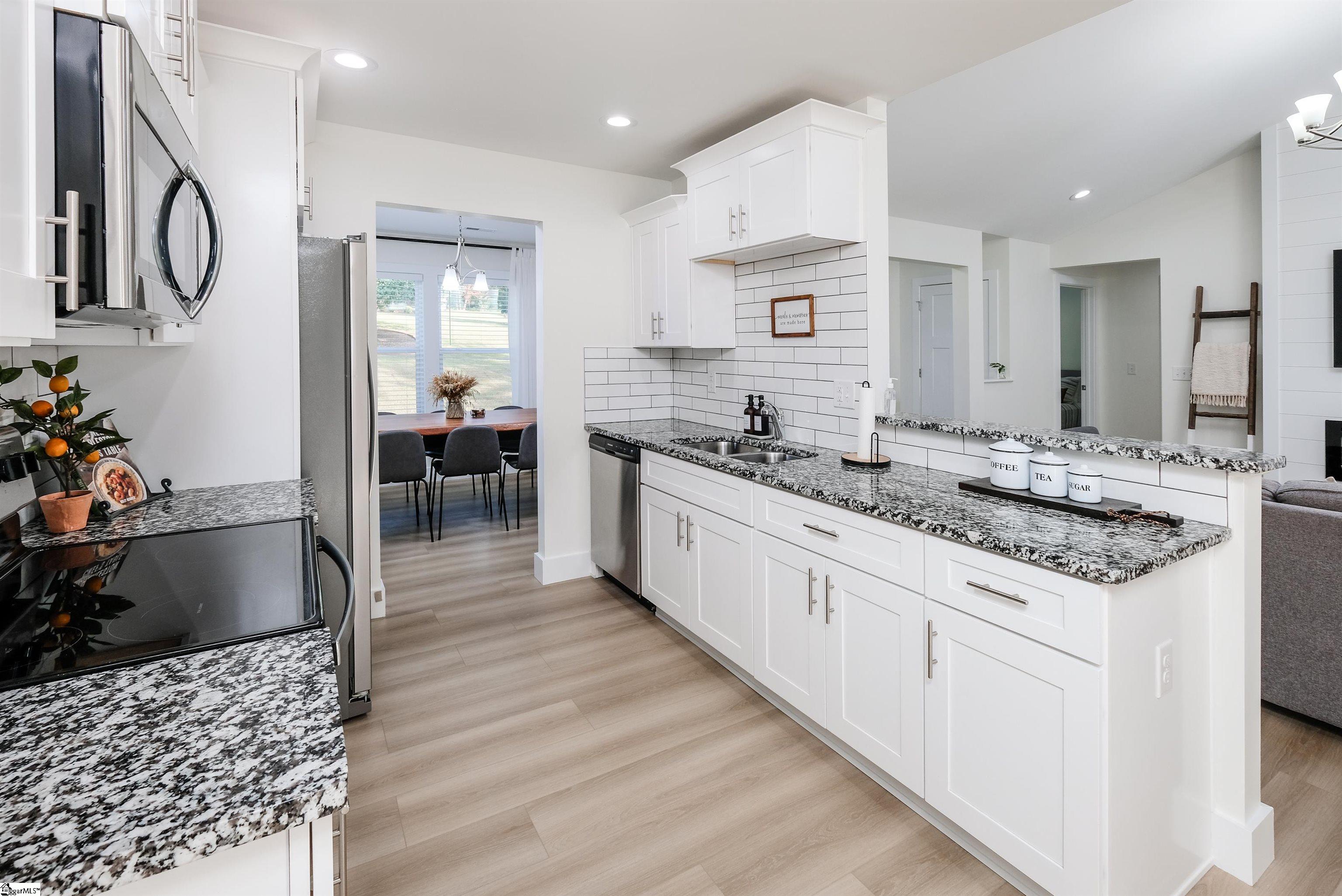 202 Eastberrys Creek Road Duncan, SC 29334