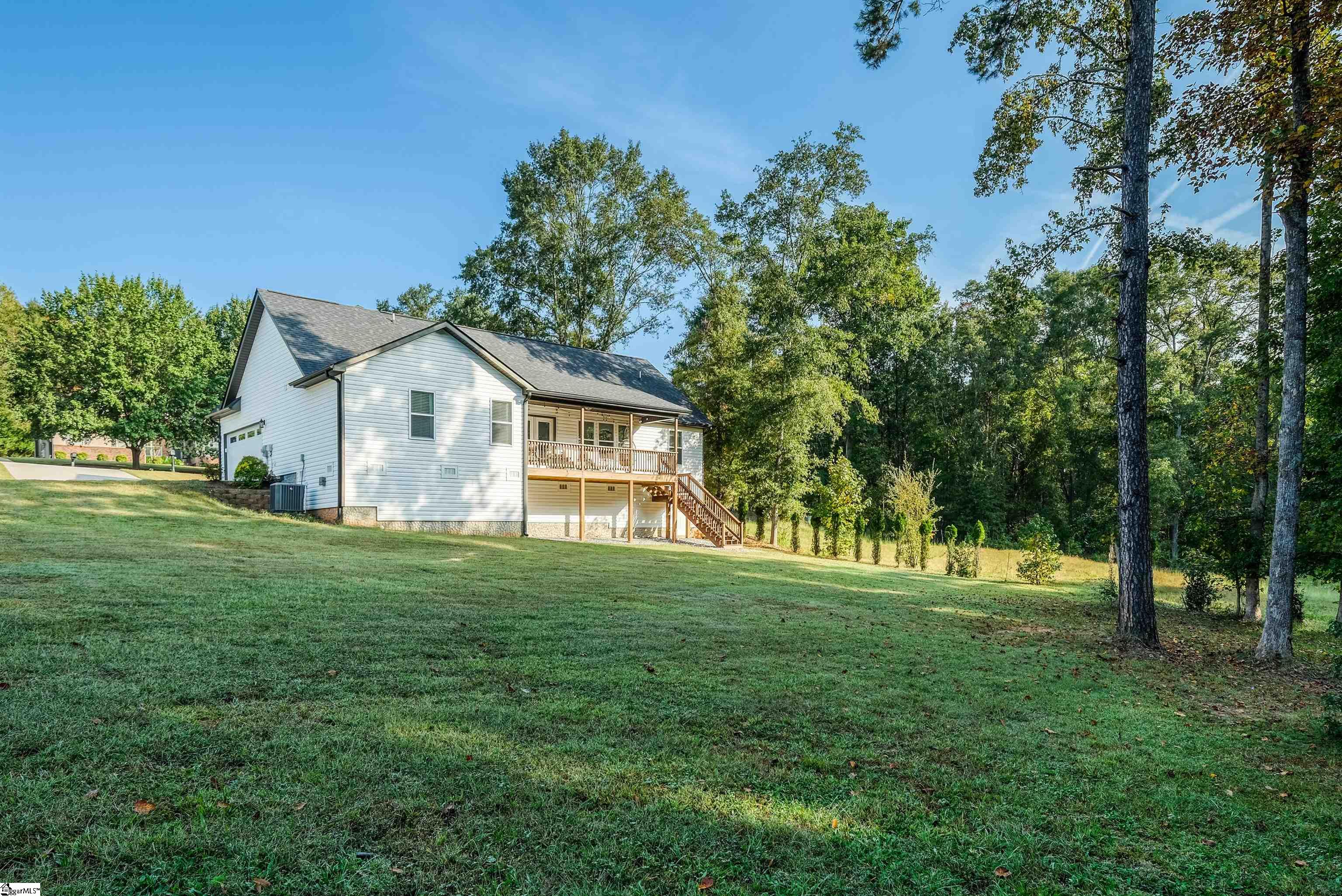 202 Eastberrys Creek Road Duncan, SC 29334