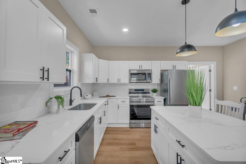 36 Dorsey Boulevard Greenville, SC 29611