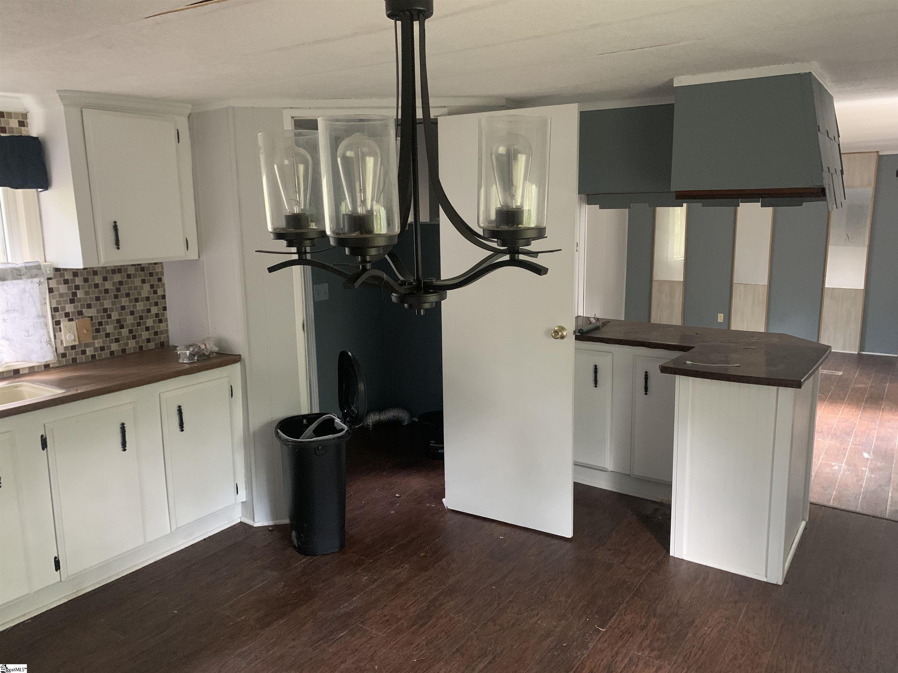 719 Shelor Ferry Road Fair Play, SC 29643
