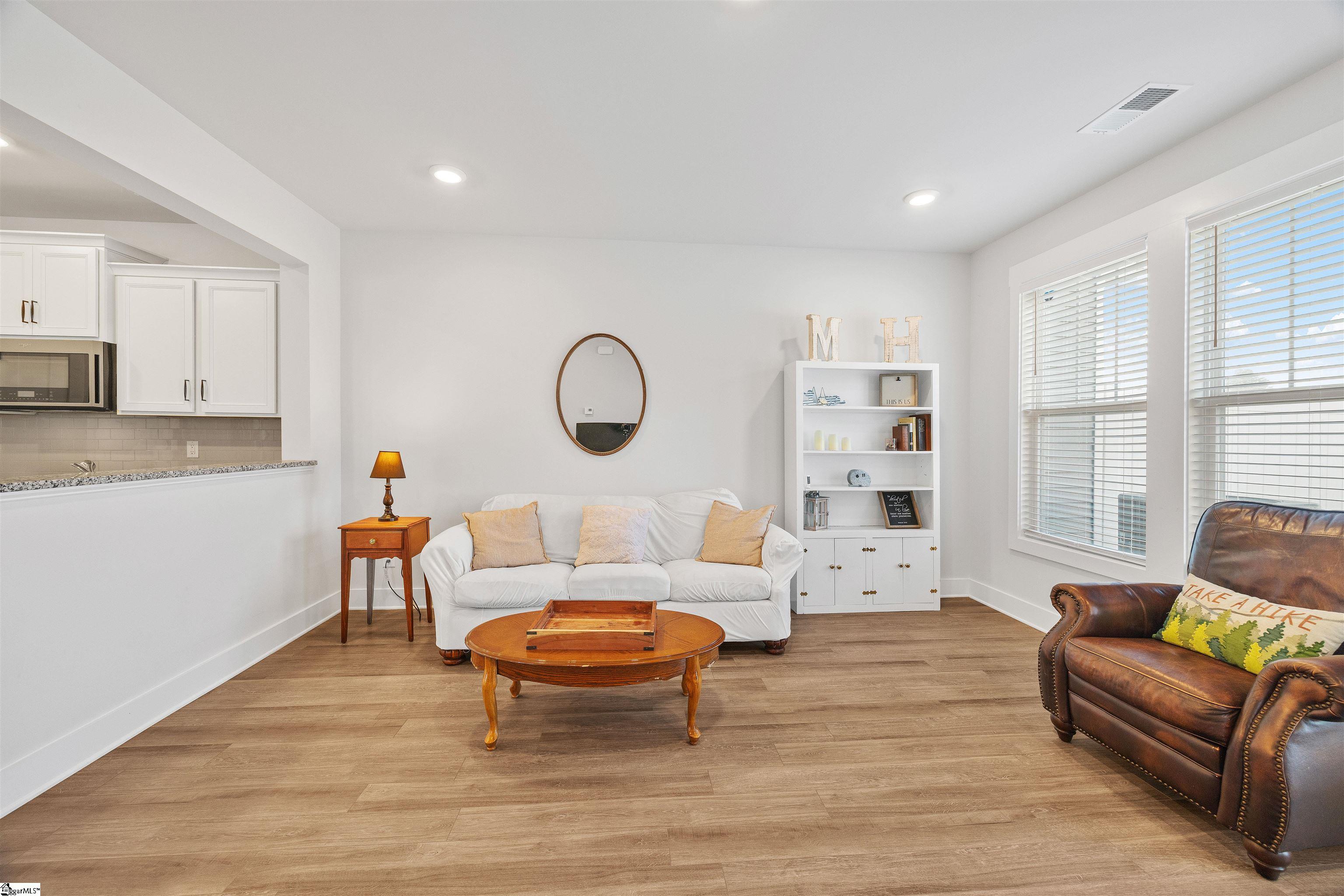 109 Shallons Drive Greenville, SC 29609