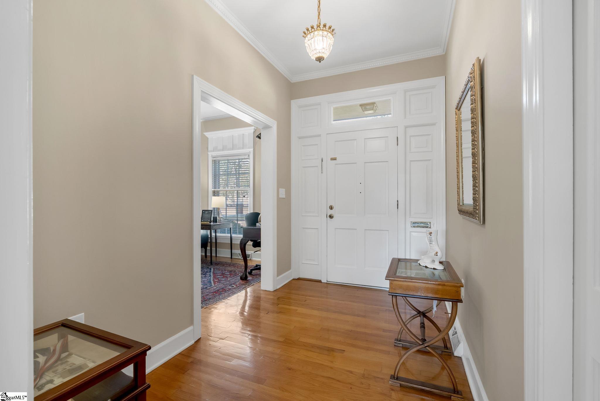 307 S. Broad Street Clinton, SC 29325