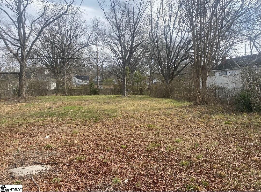 207 Summeral Street Clinton, SC 29325