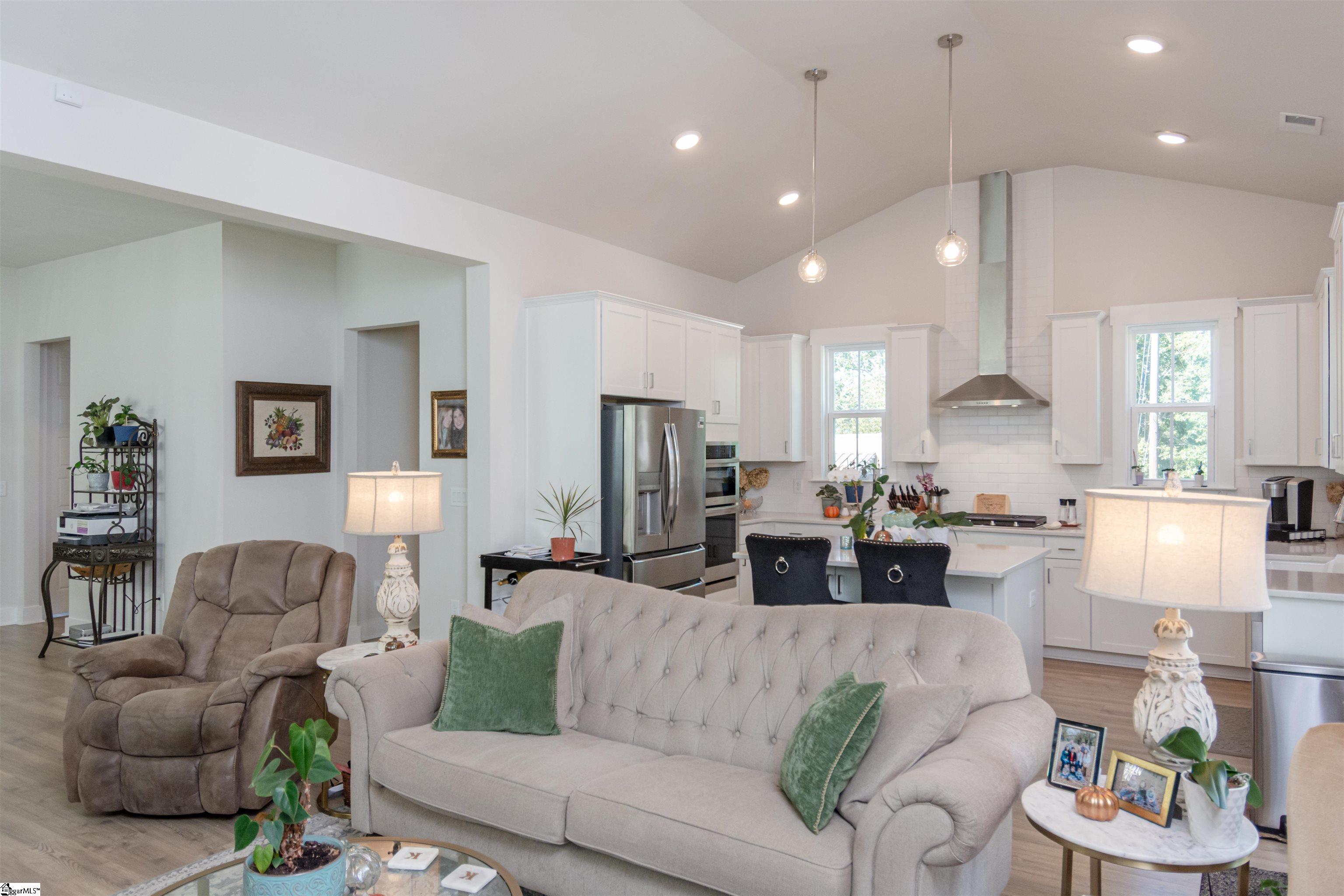 176 Rudisal Street Spartanburg, SC 29302