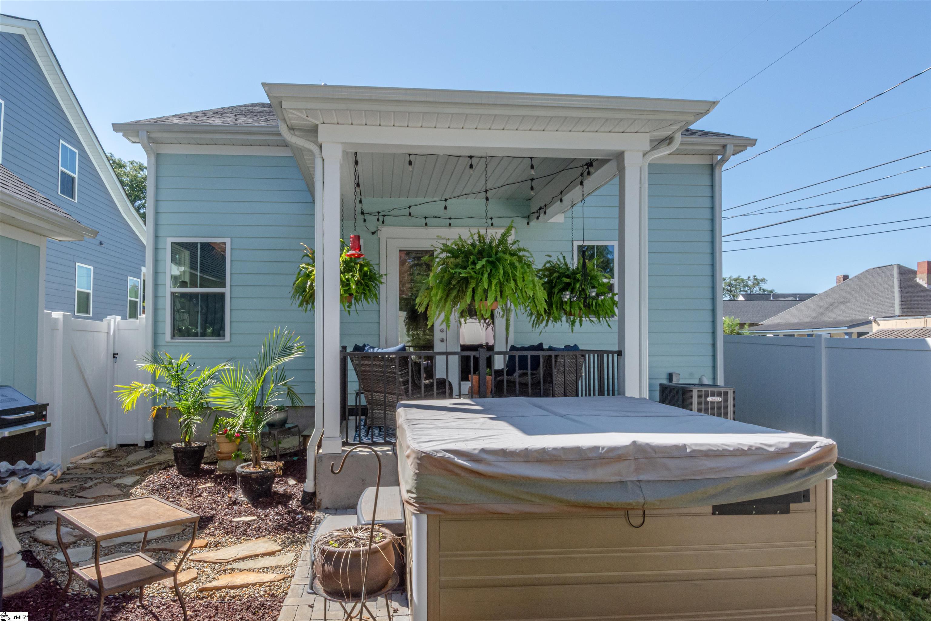 176 Rudisal Street Spartanburg, SC 29302