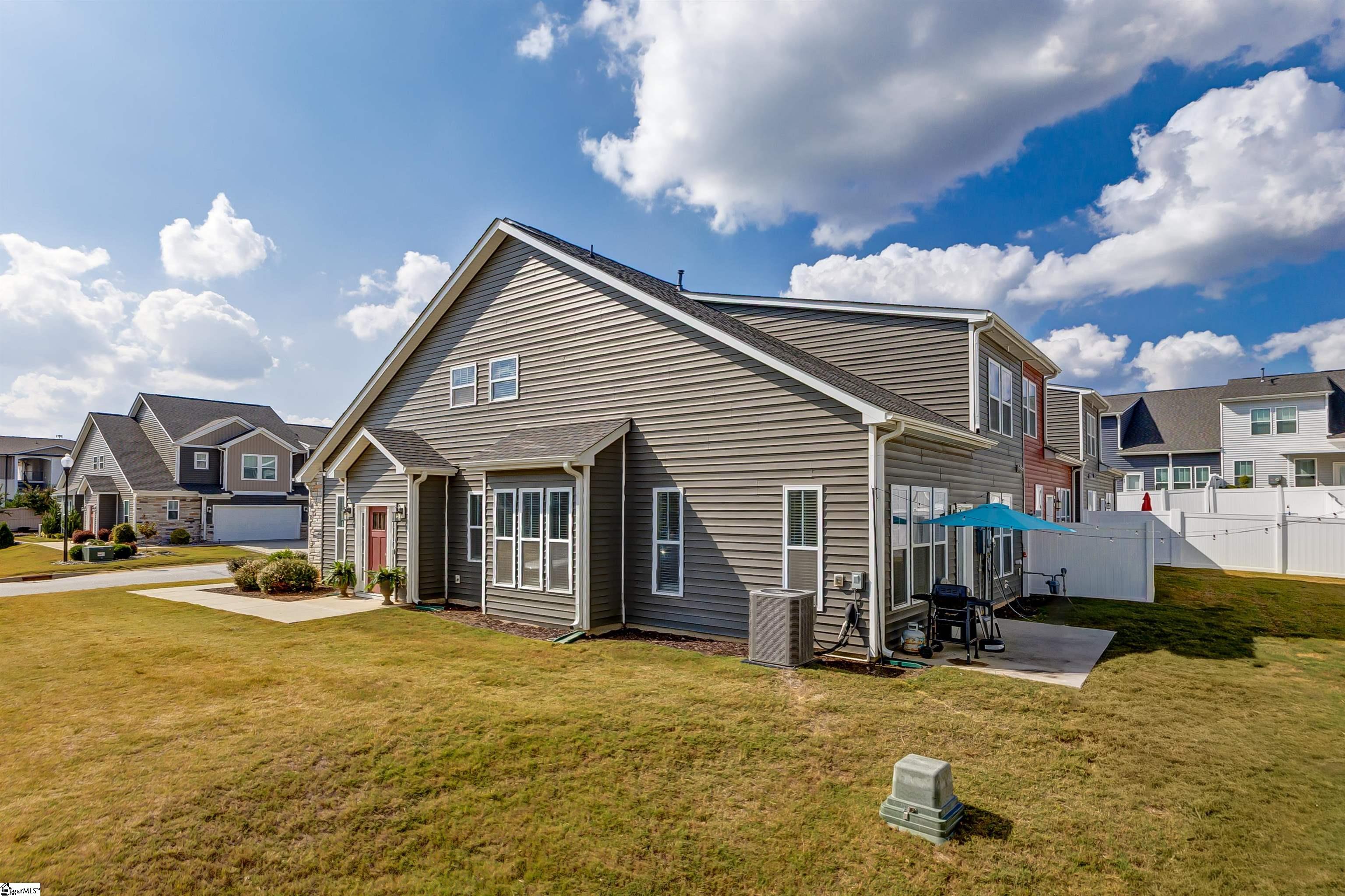 1039 Glohaven Way Boiling Springs, SC 29316