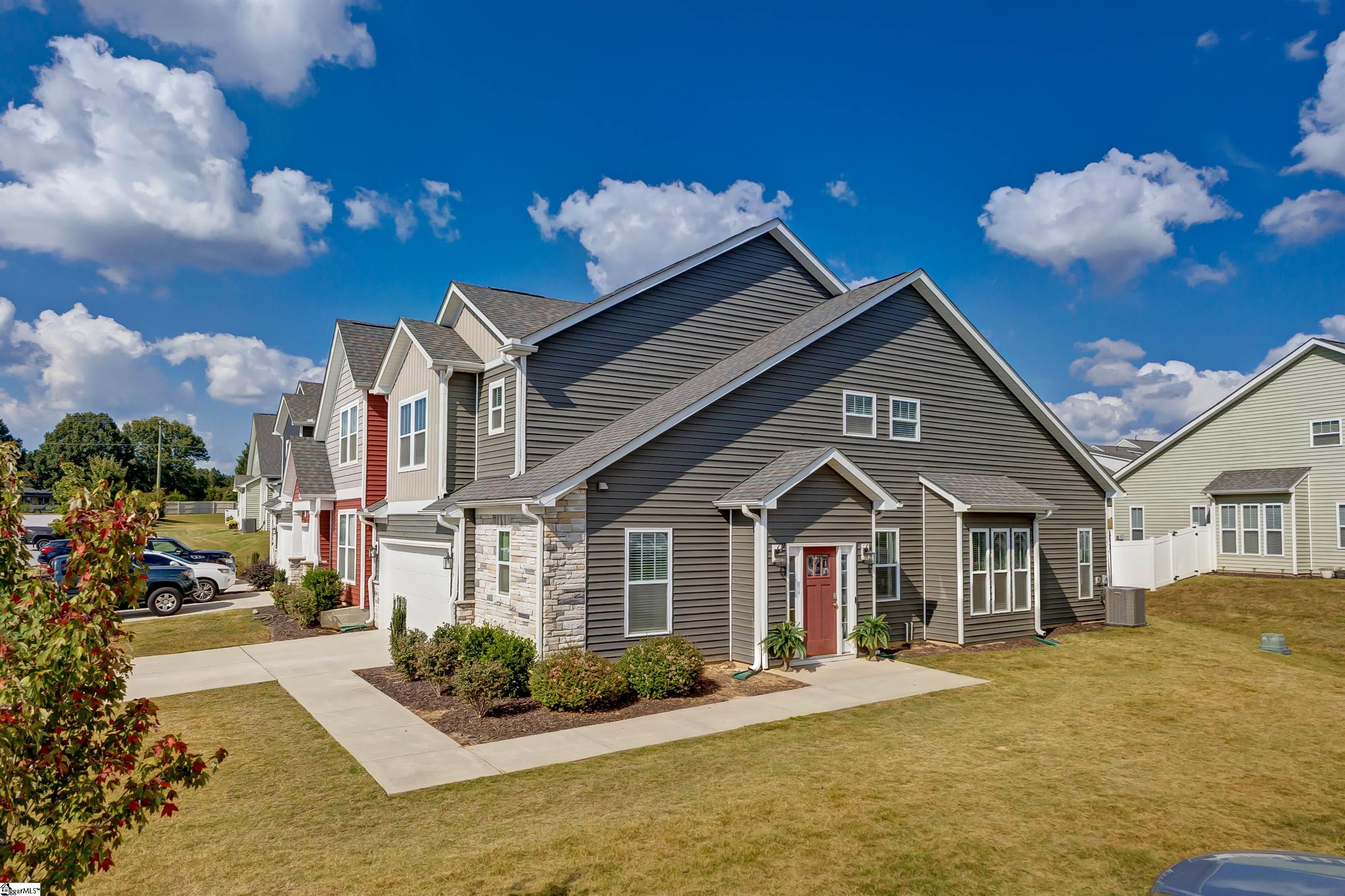 1039 Glohaven Way Boiling Springs, SC 29316