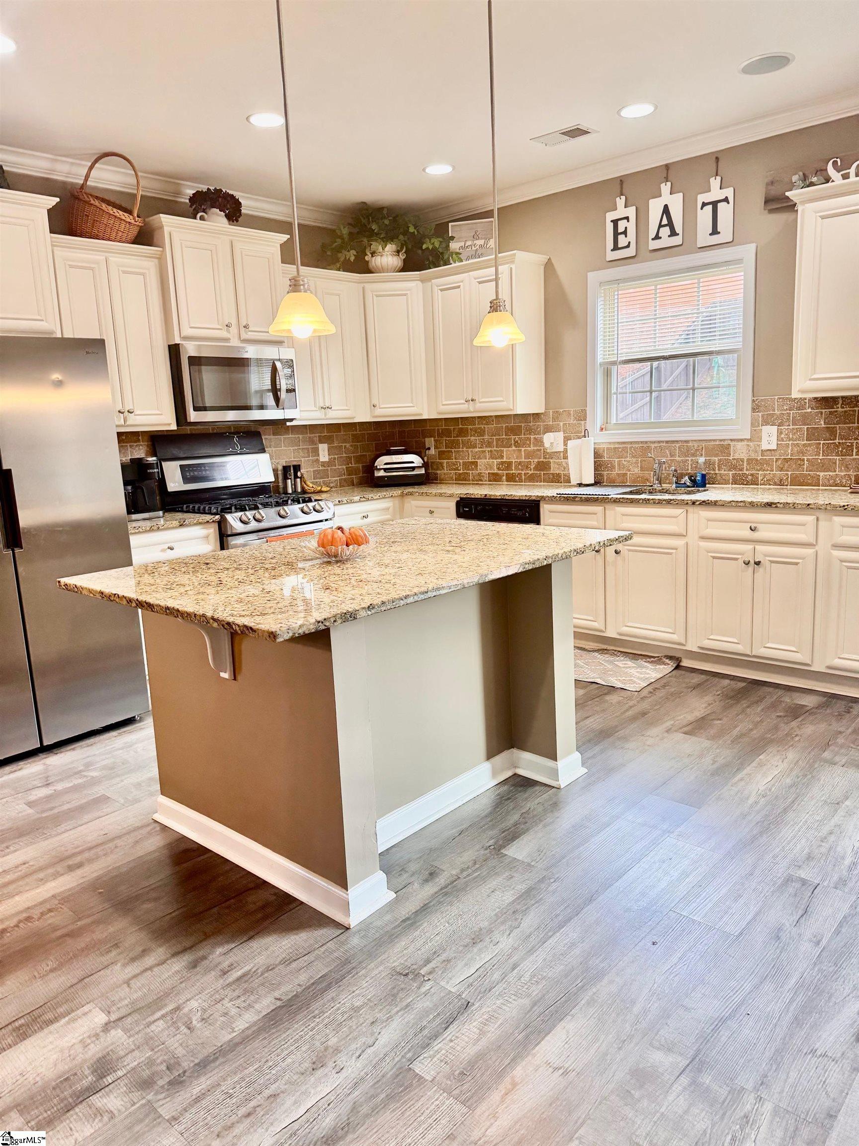 737 Stilmore Drive Duncan, SC 29334