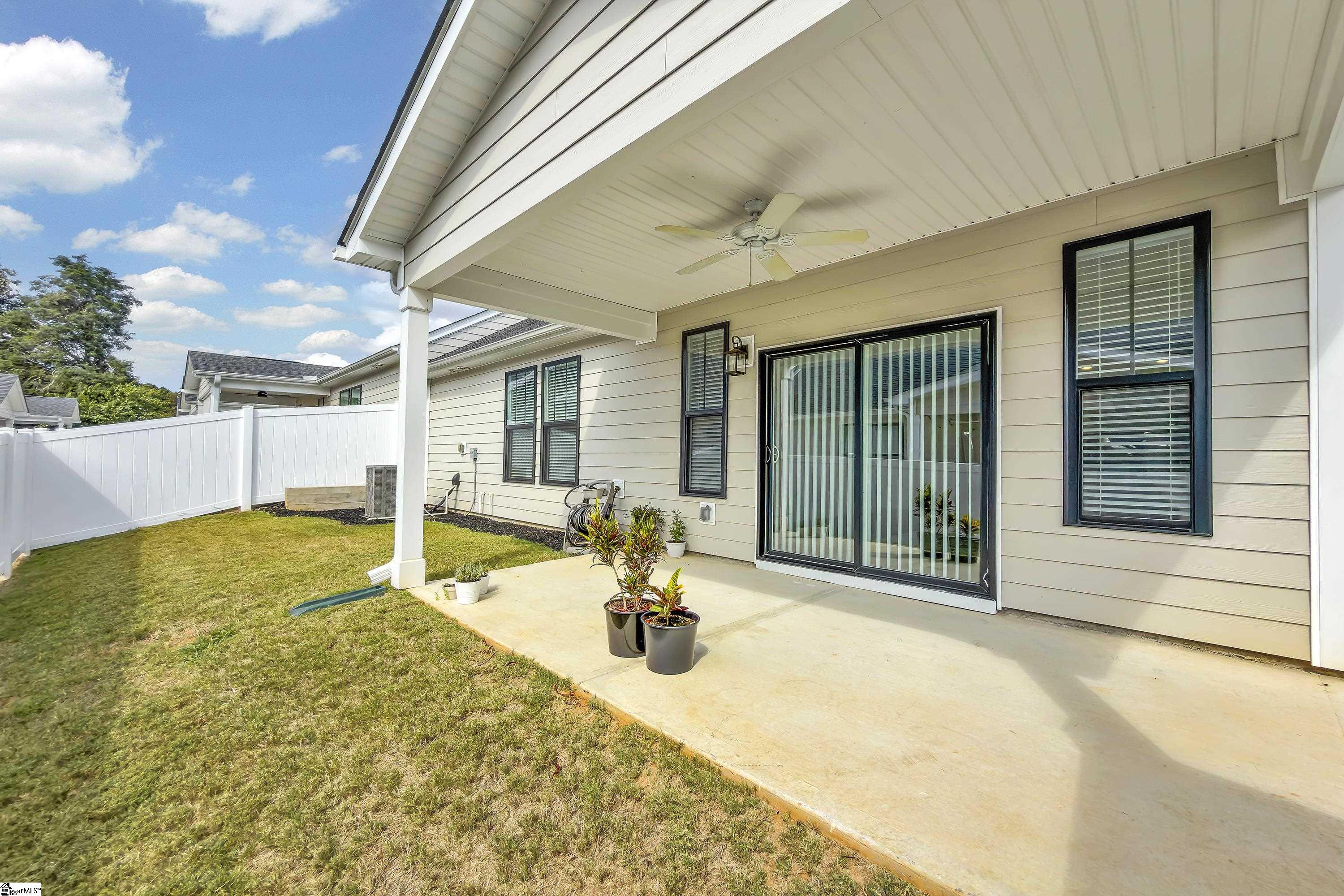 42 Carriage Run Drive Simpsonville, SC 29681