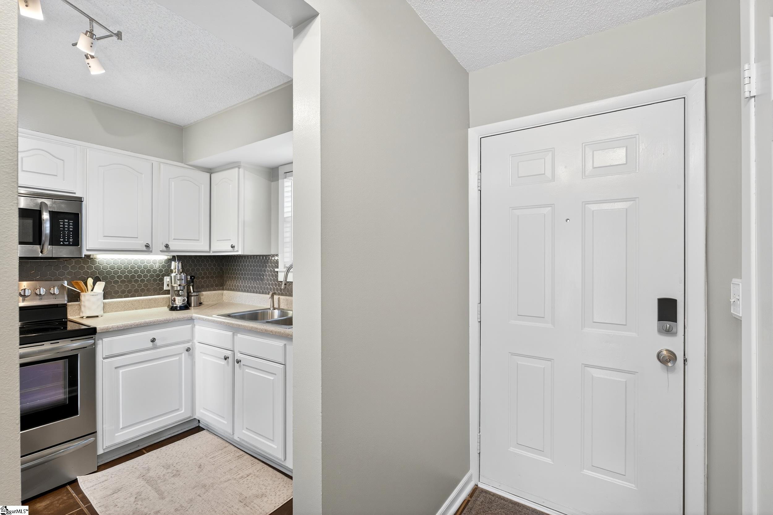 812 Reid School Road UNIT Unit 6 Taylors, SC 29687