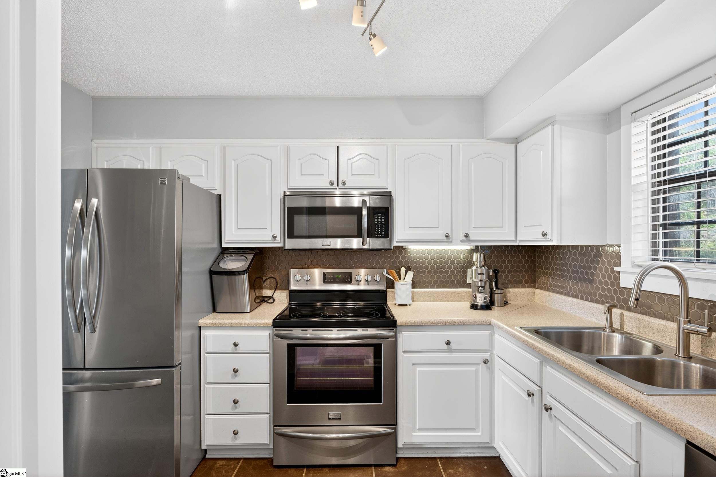 812 Reid School Road UNIT Unit 6 Taylors, SC 29687