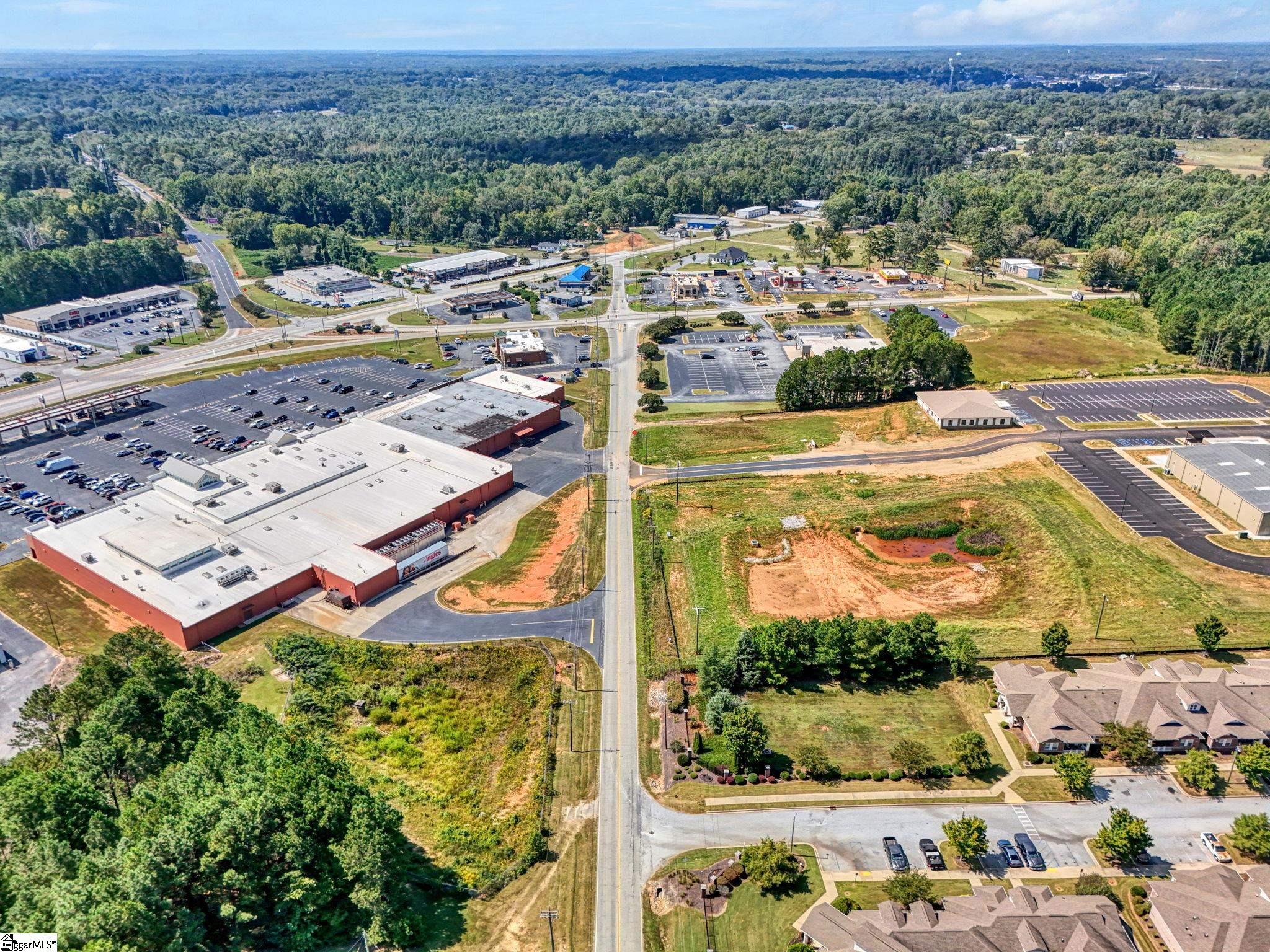 790 E Main Street Laurens, SC 29360