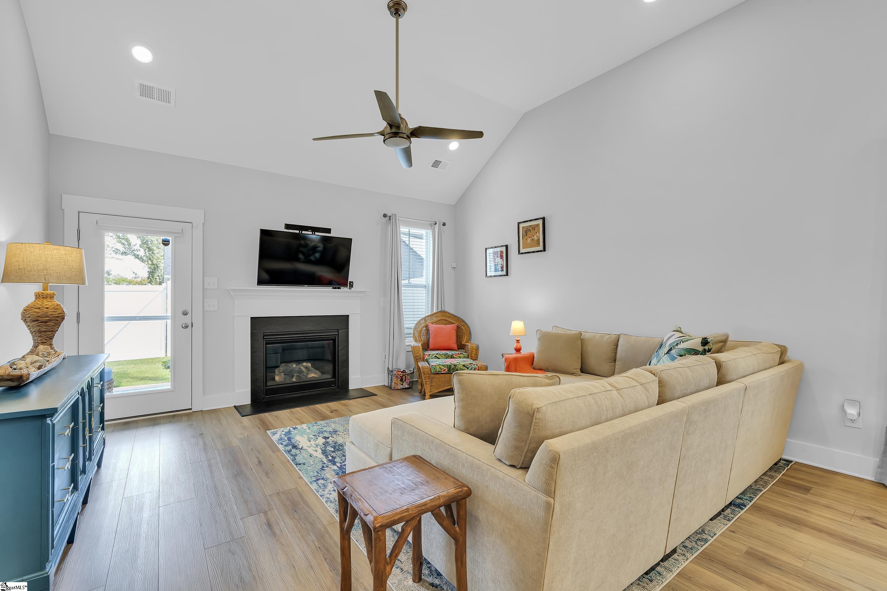 218 Woodhouse Way Greenville, SC 29605