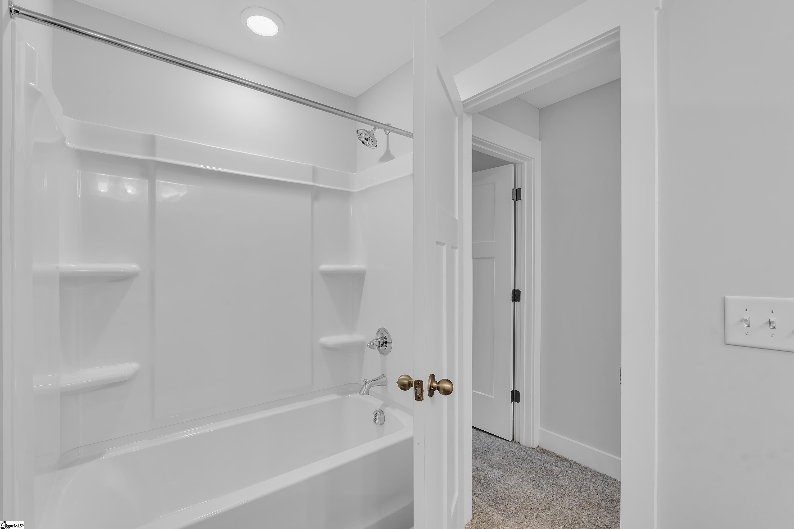 218 Woodhouse Way Greenville, SC 29605