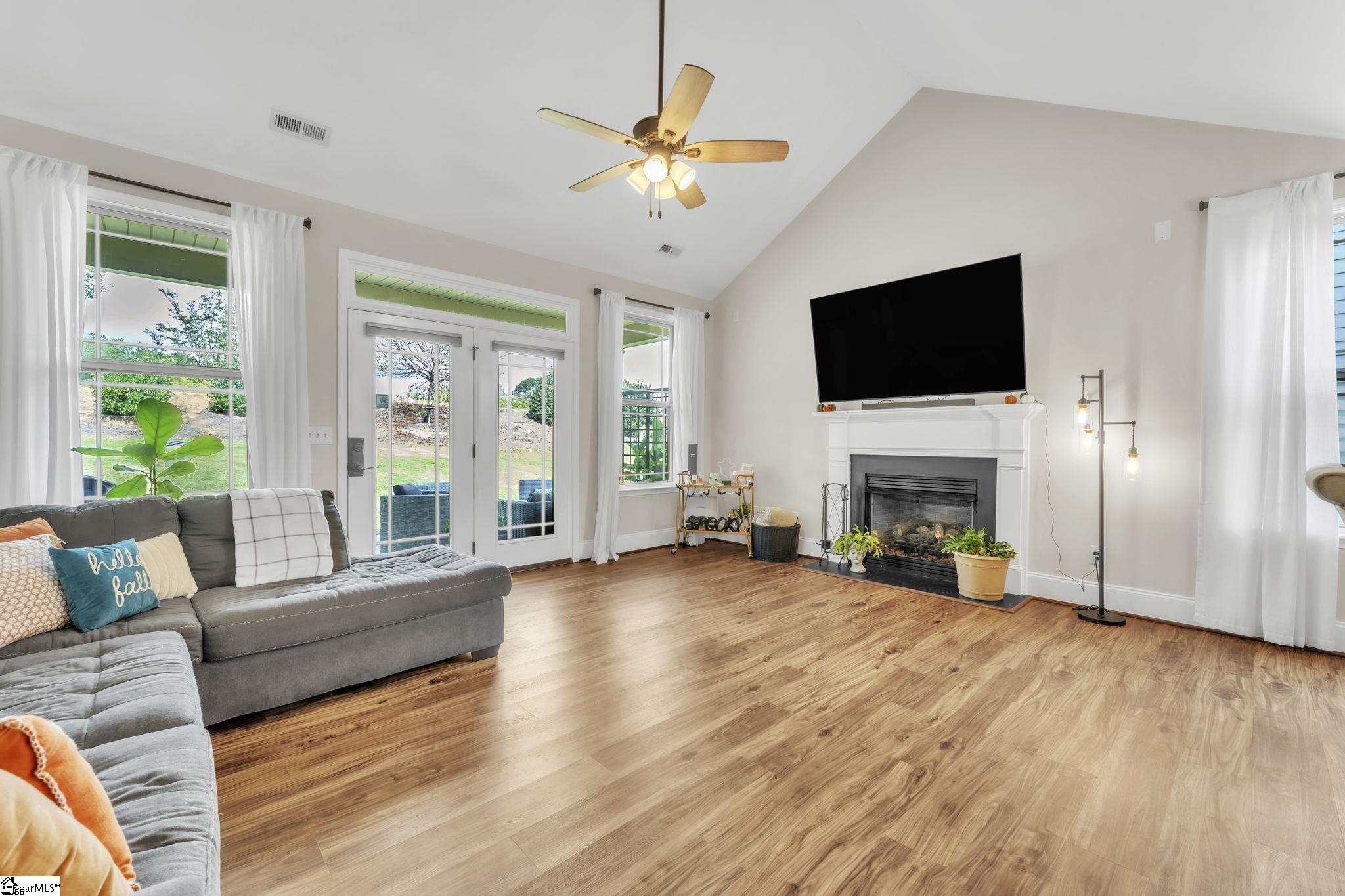121 Belle Oaks Drive Simpsonville, SC 29680