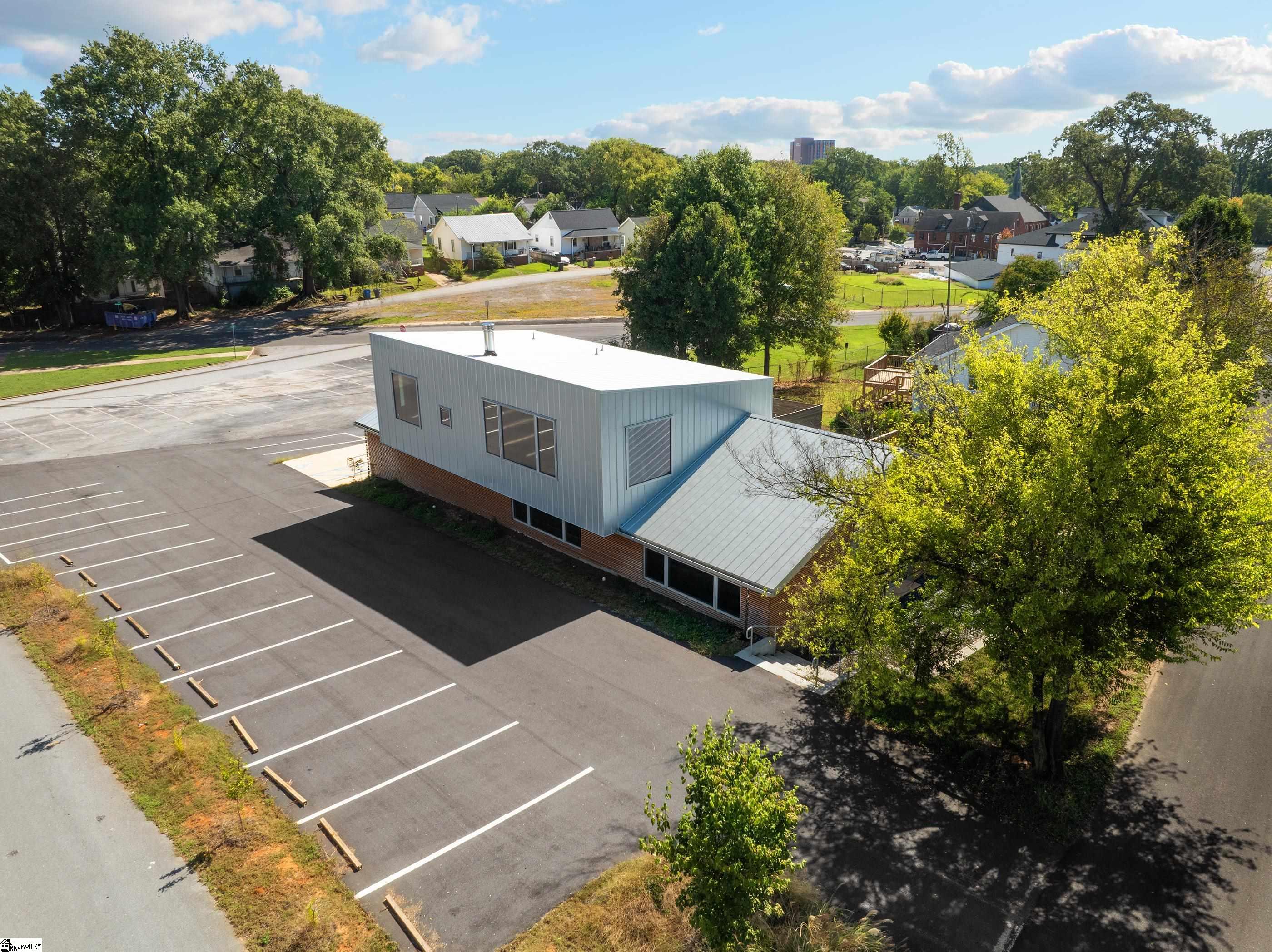 20 Draper Street Greenville, SC 29611