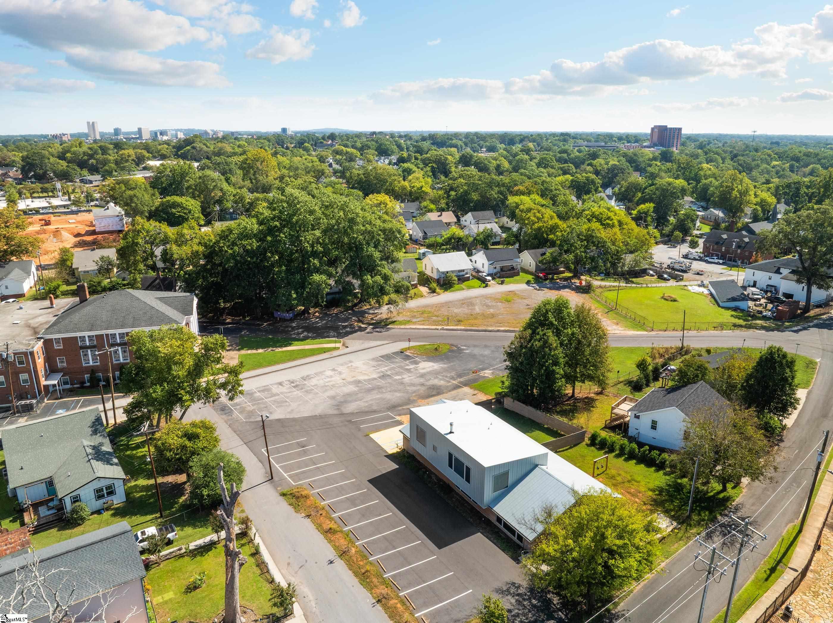 20 Draper Street Greenville, SC 29611