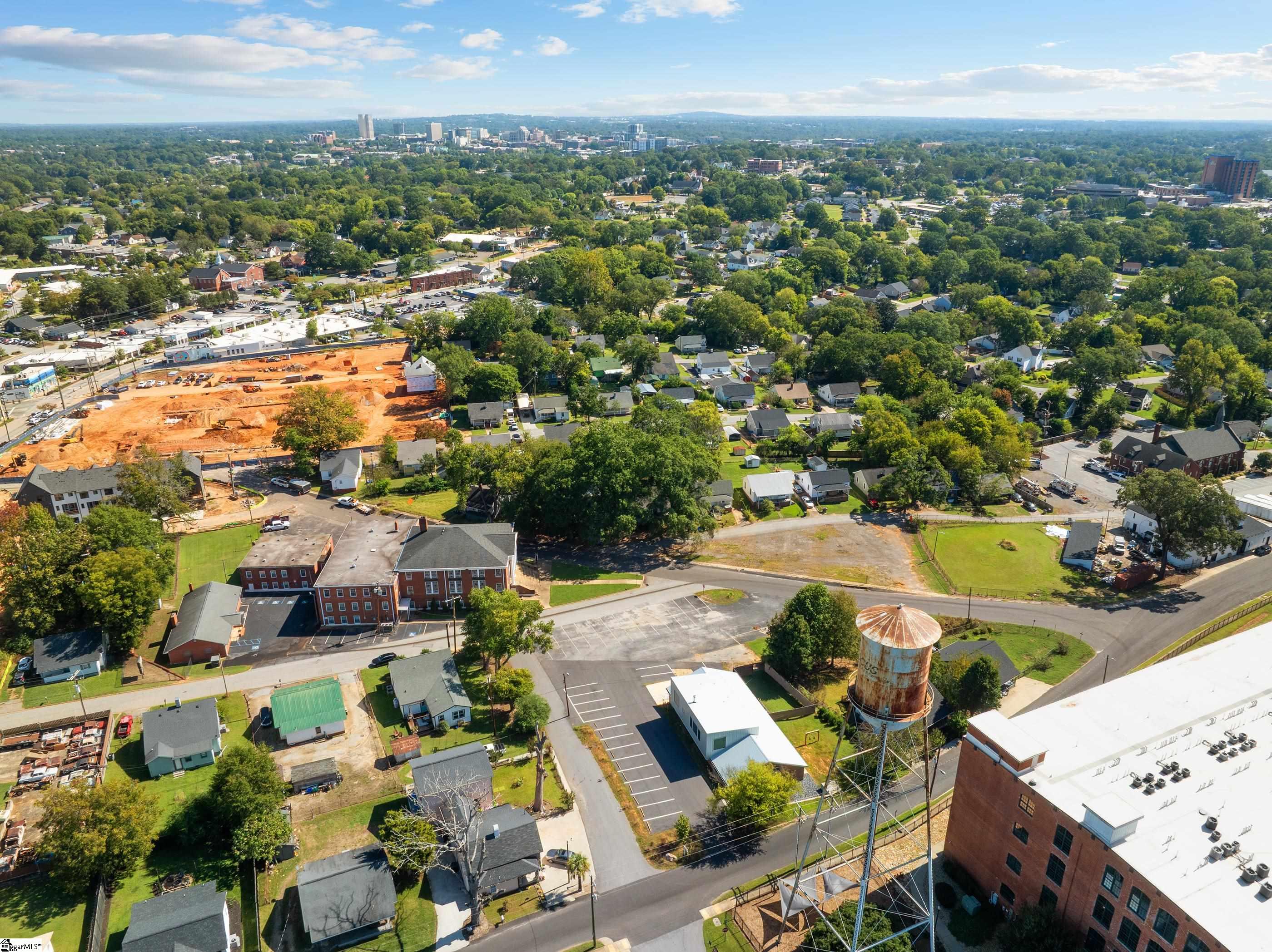 20 Draper Street Greenville, SC 29611