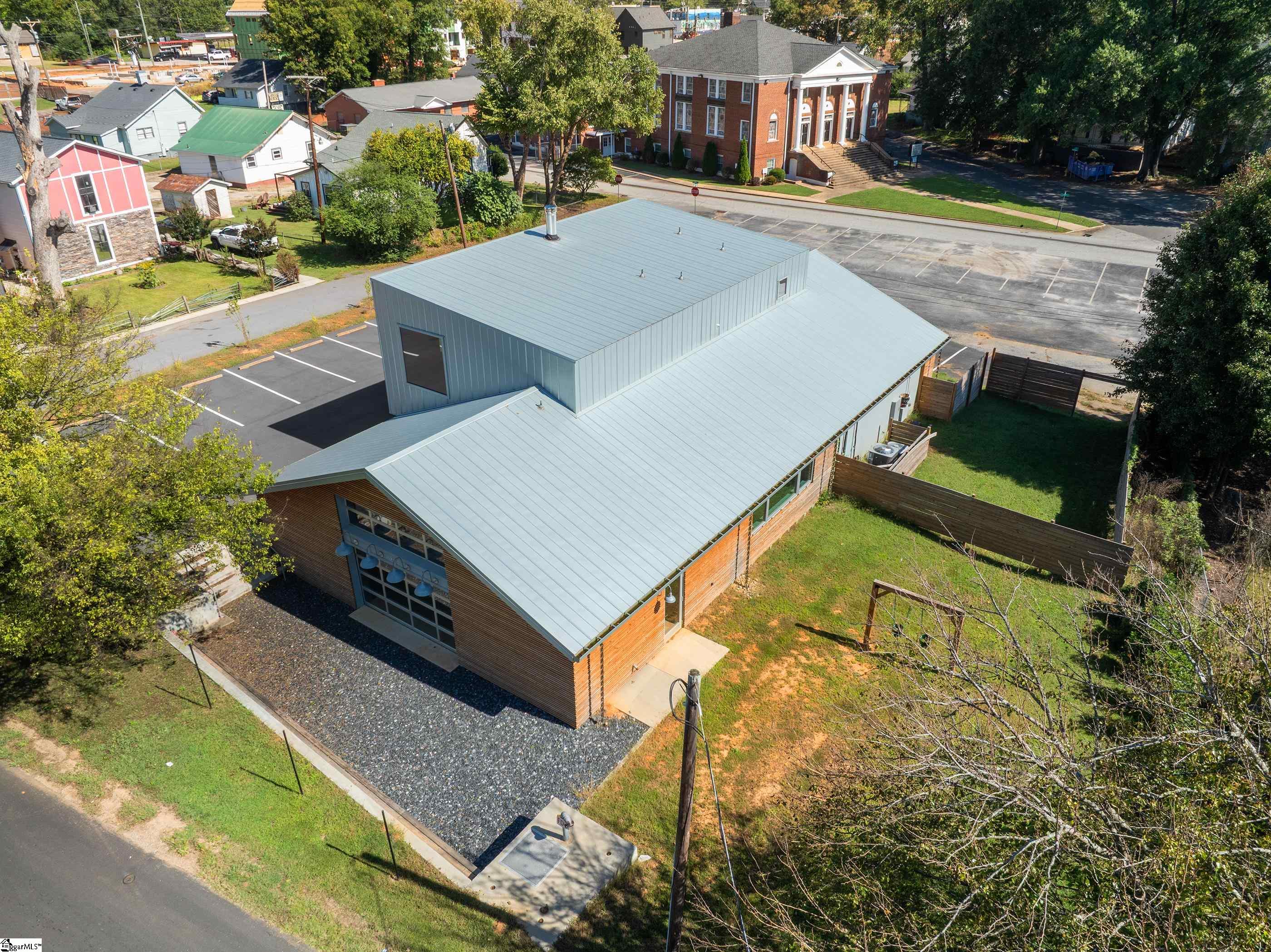 20 Draper Street Greenville, SC 29611