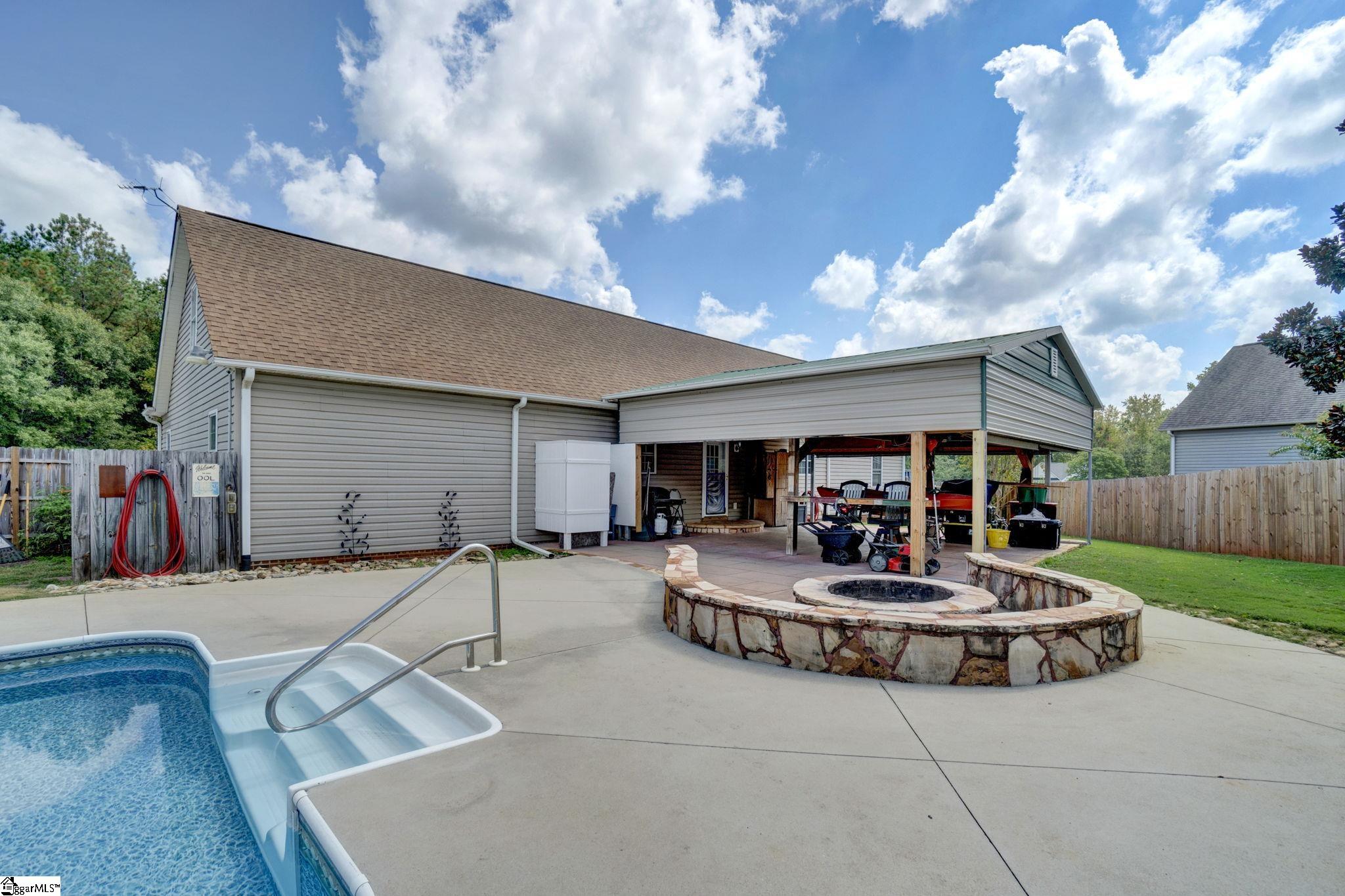 136 Amberwood Drive Anderson, SC 29621