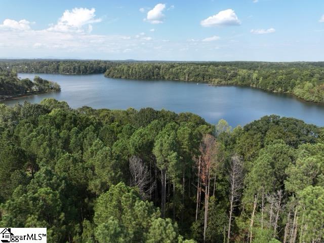 355 Gibbs Road Wellford, SC 29385