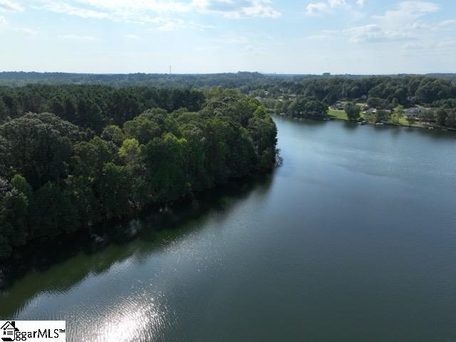 355 Gibbs Road Wellford, SC 29385
