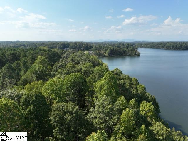 355 Gibbs Road Wellford, SC 29385