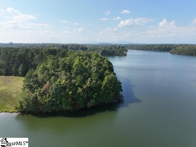 355 Gibbs Road Wellford, SC 29385