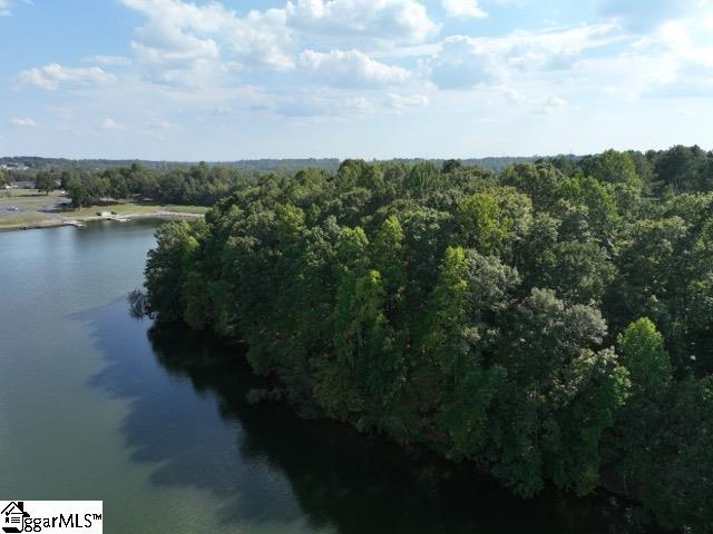 355 Gibbs Road Wellford, SC 29385