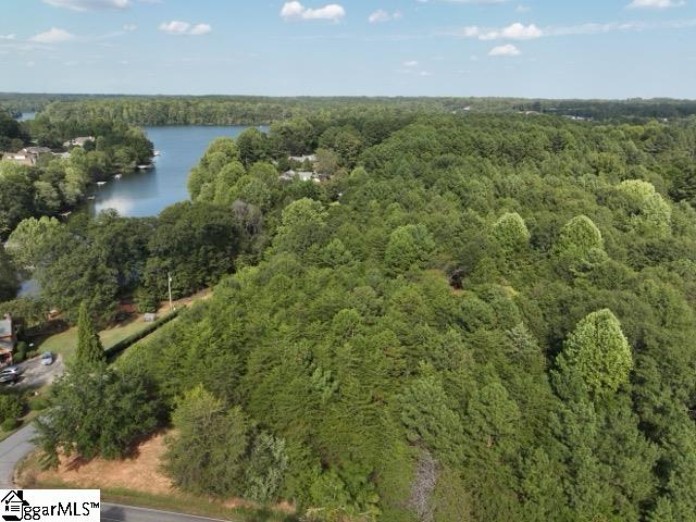 355 Gibbs Road Wellford, SC 29385