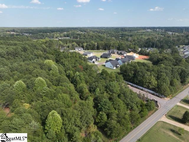 355 Gibbs Road Wellford, SC 29385