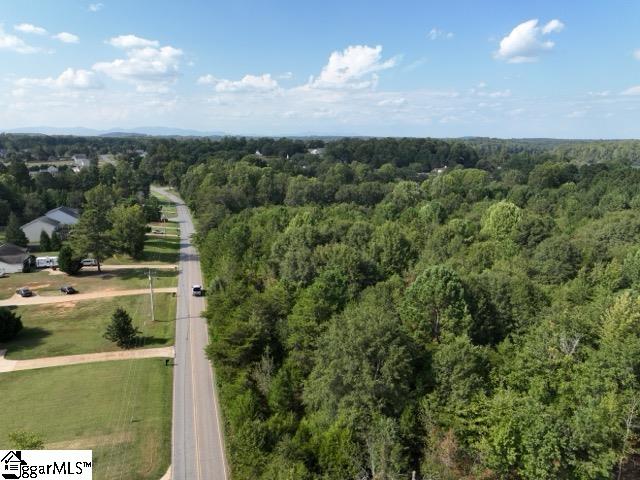 355 Gibbs Road Wellford, SC 29385