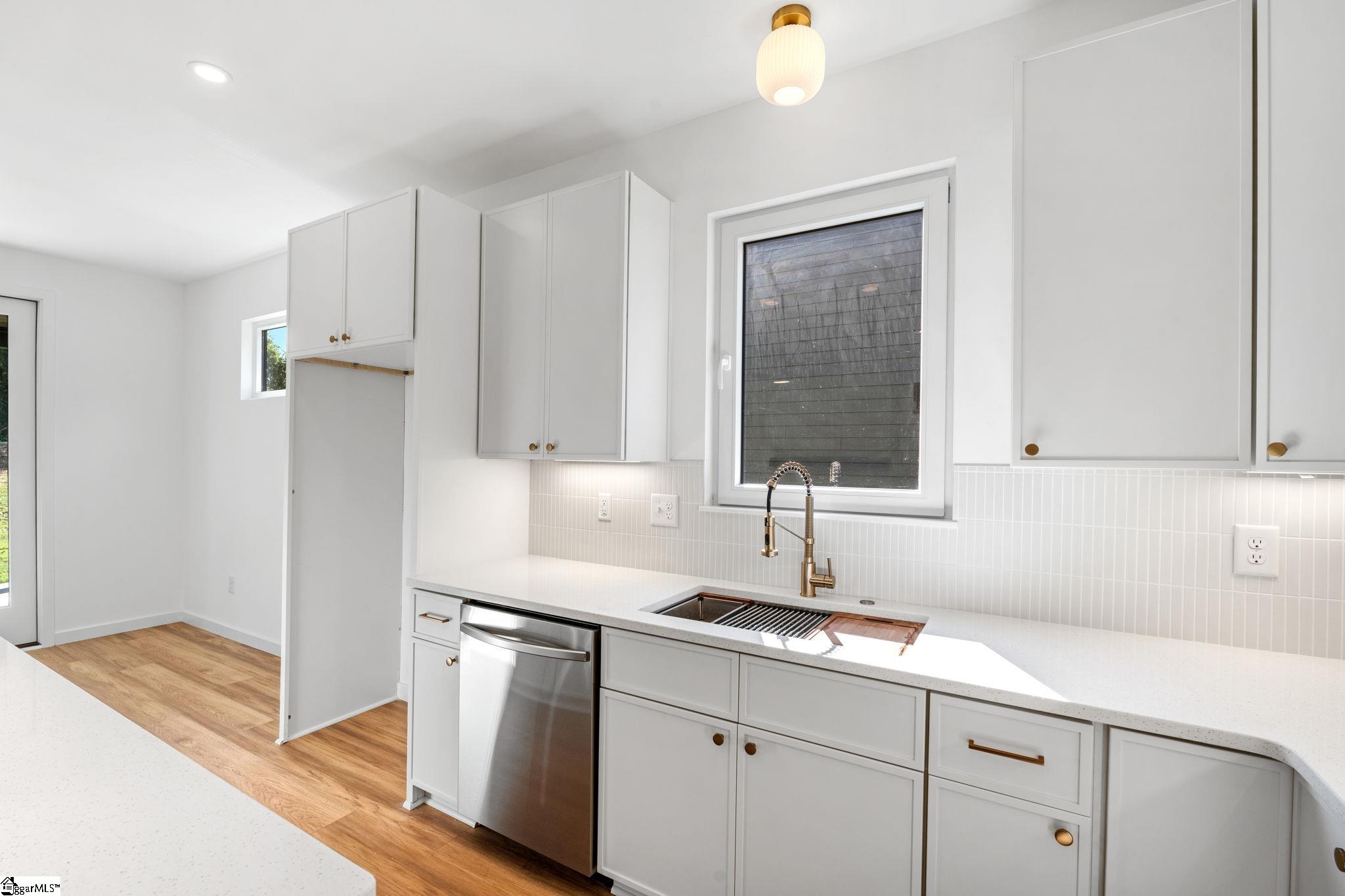 105A Mary Street Greenville, SC 29611