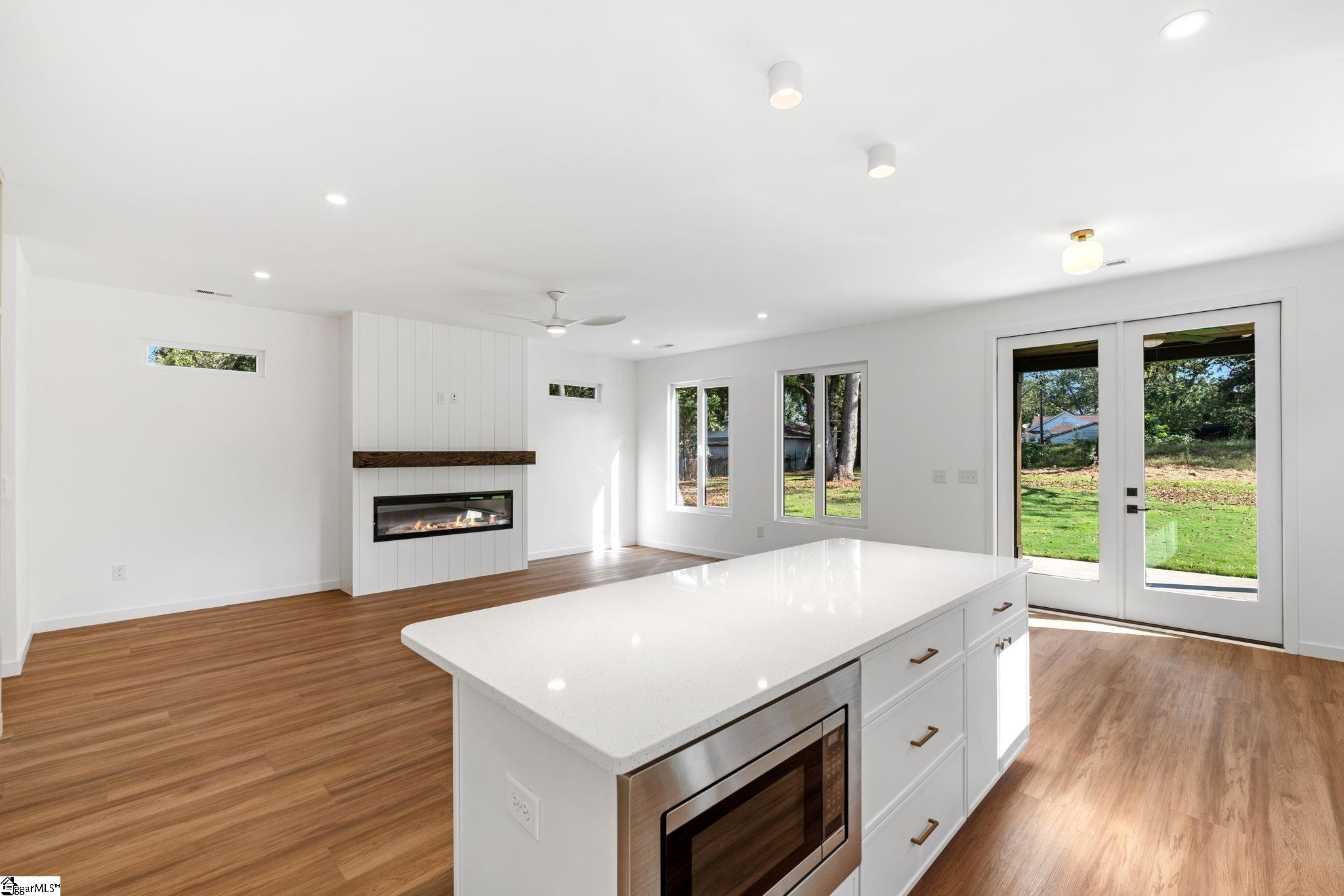 105A Mary Street Greenville, SC 29611