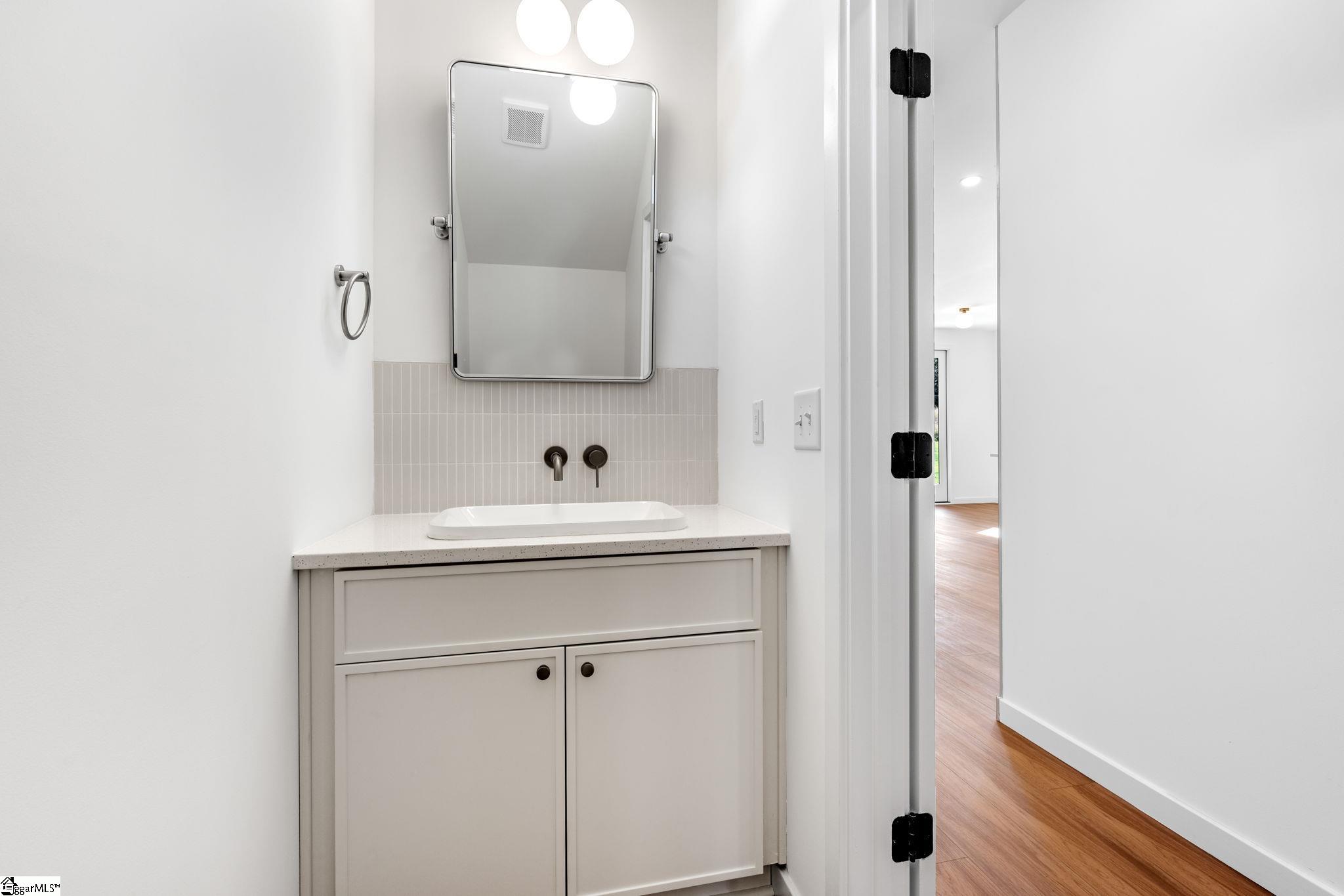 105A Mary Street Greenville, SC 29611