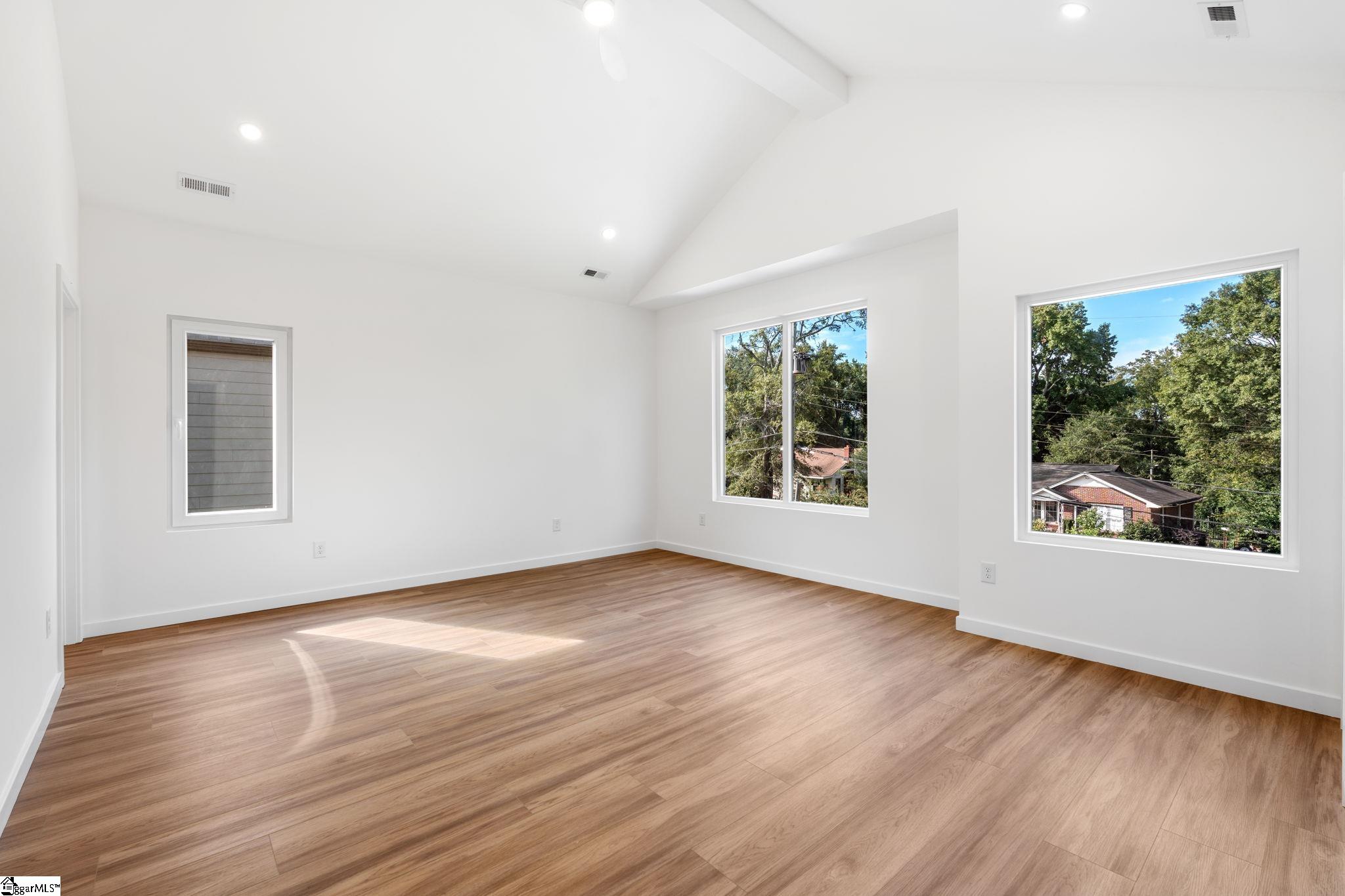 105A Mary Street Greenville, SC 29611