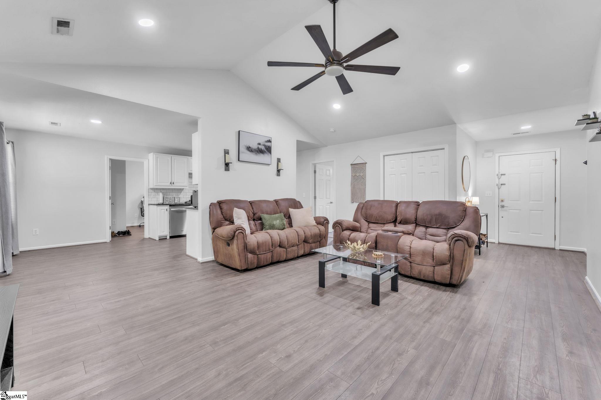 11 Misty Creek Court Greenville, SC 29611