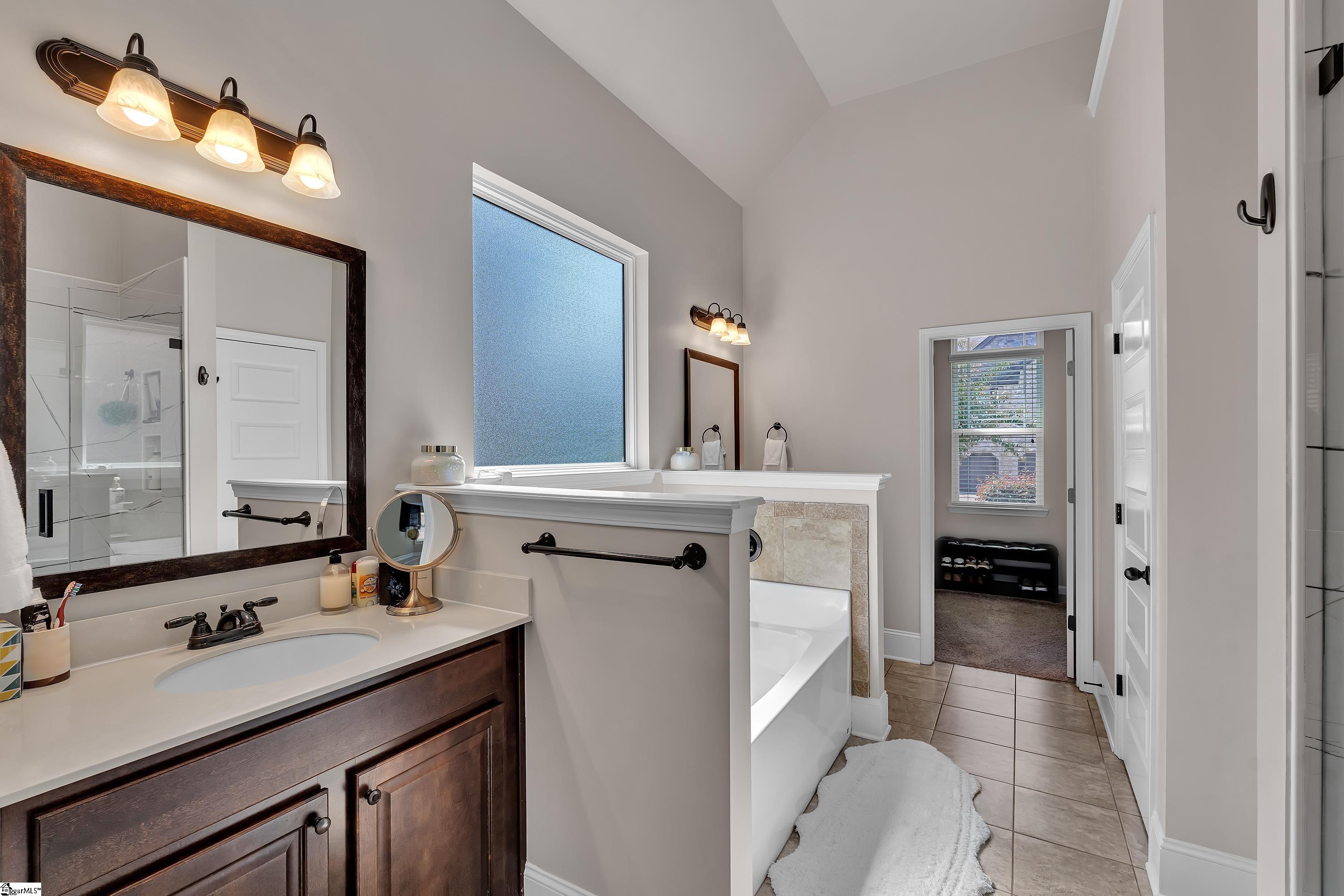 323 Sunnybrook Lane Greer, SC 29650