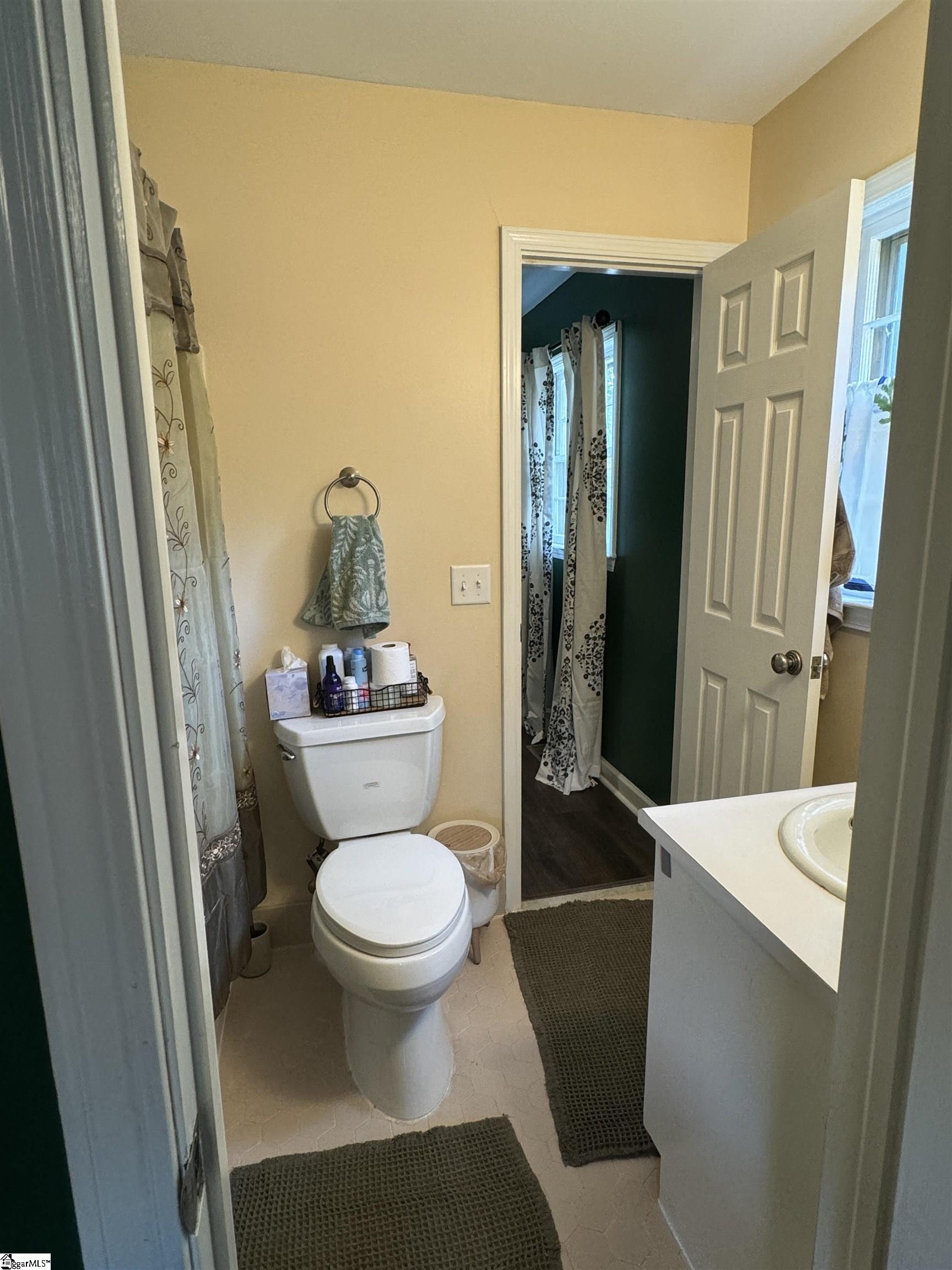 203 W Fernwood Road Simpsonville, SC 29681