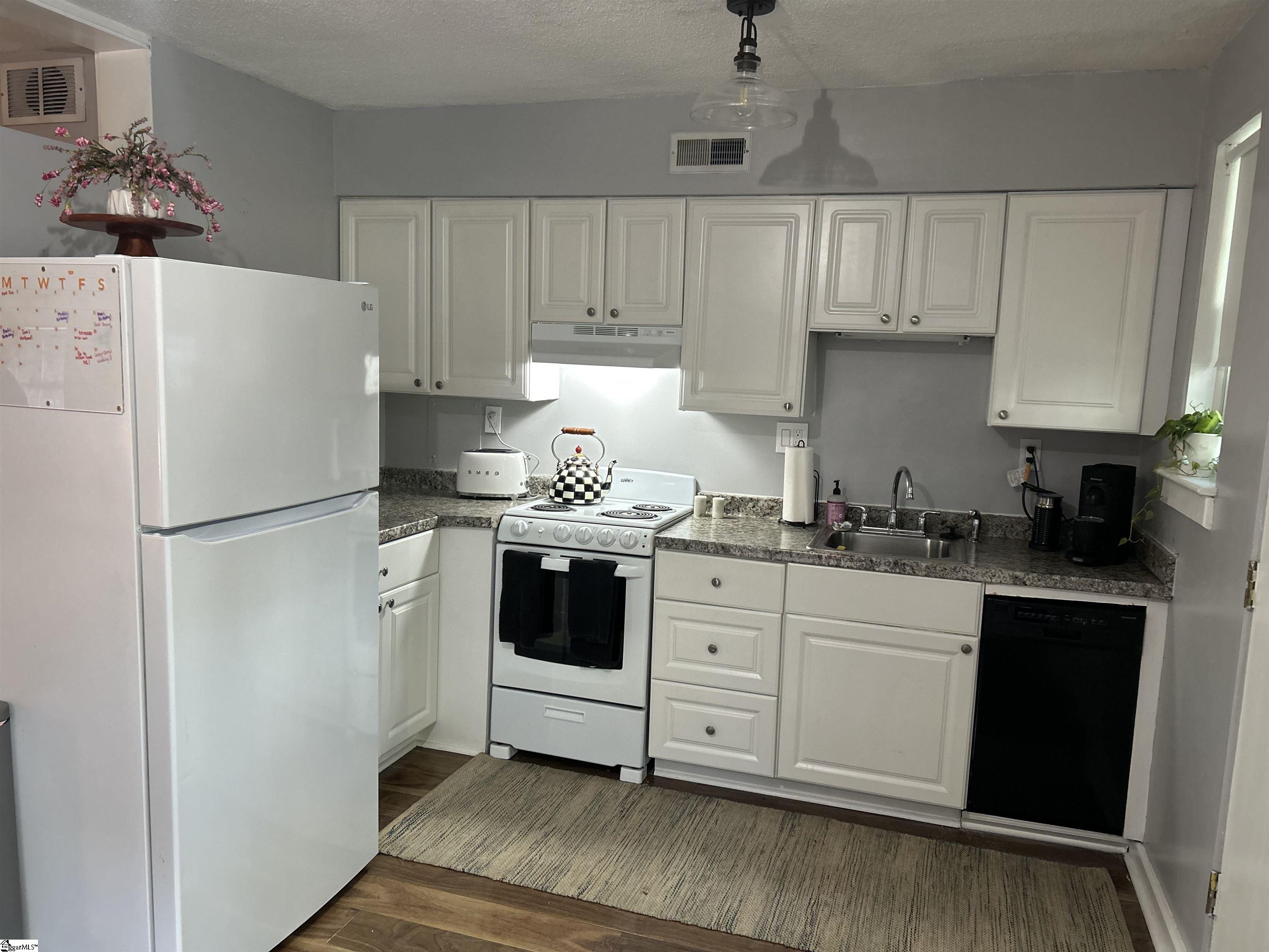 11 Faris Circle Greenville, SC 29605