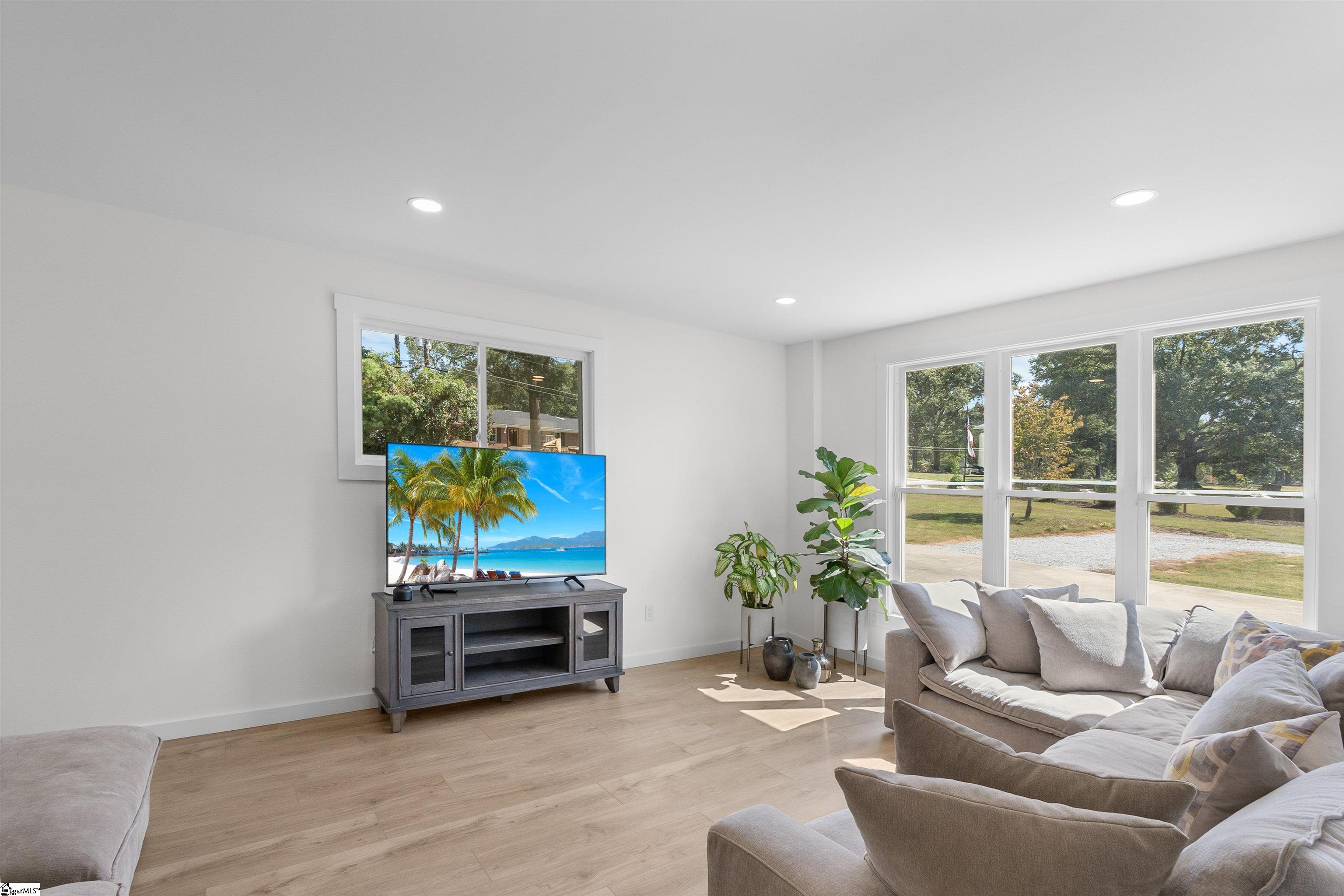 105 Belmont Drive Fountain Inn, SC 29644