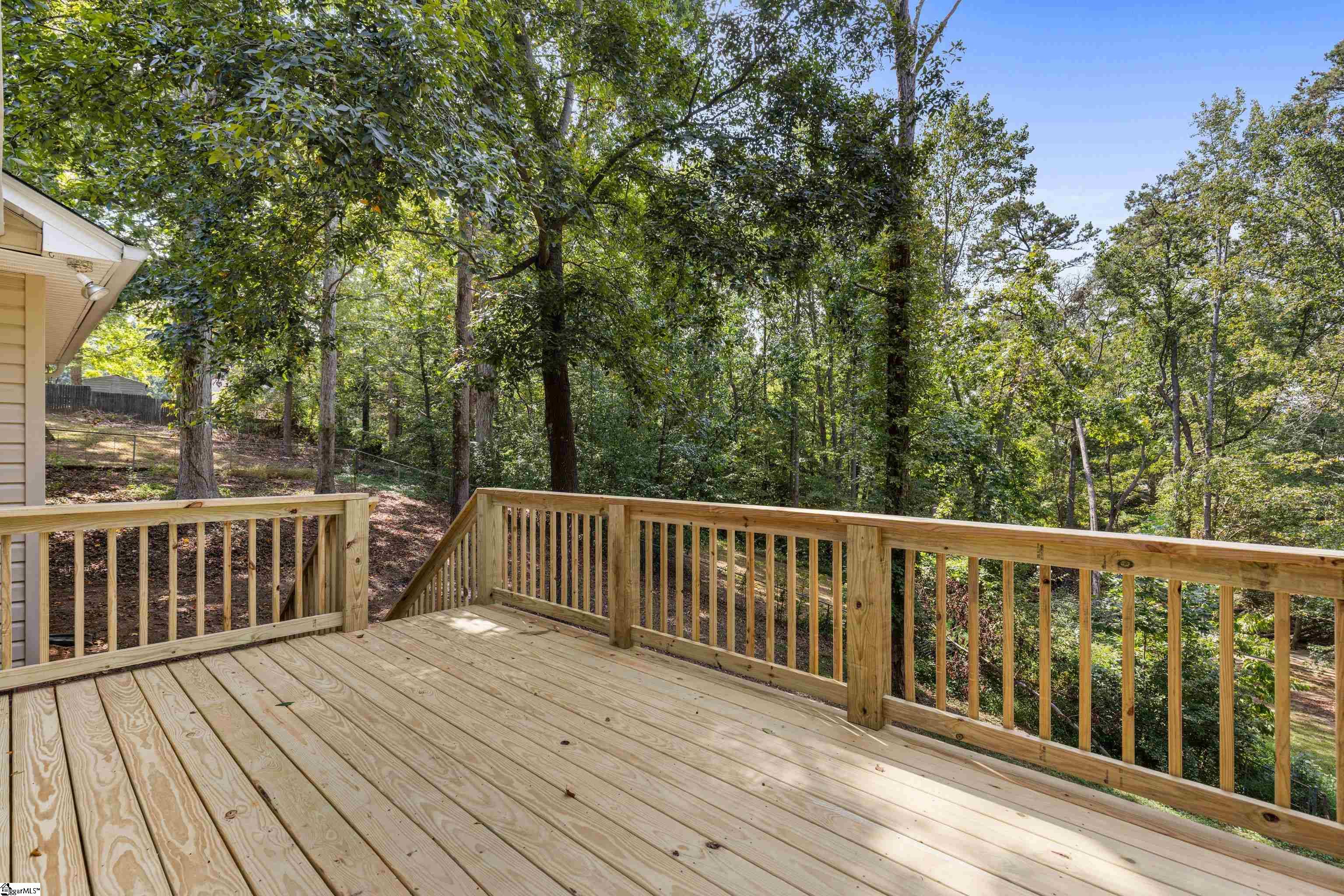 225 Clear Lake Drive Simpsonville, SC 29680