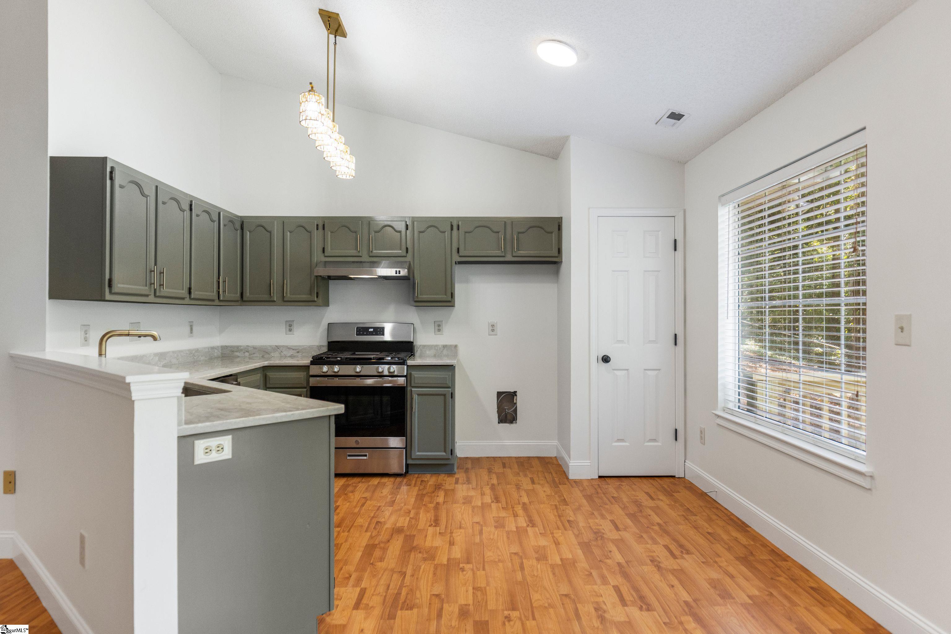 225 Clear Lake Drive Simpsonville, SC 29680