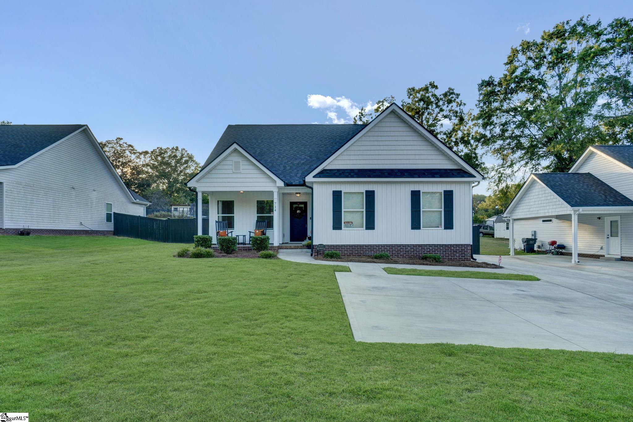 714 Chestnut Street Laurens, SC 29360