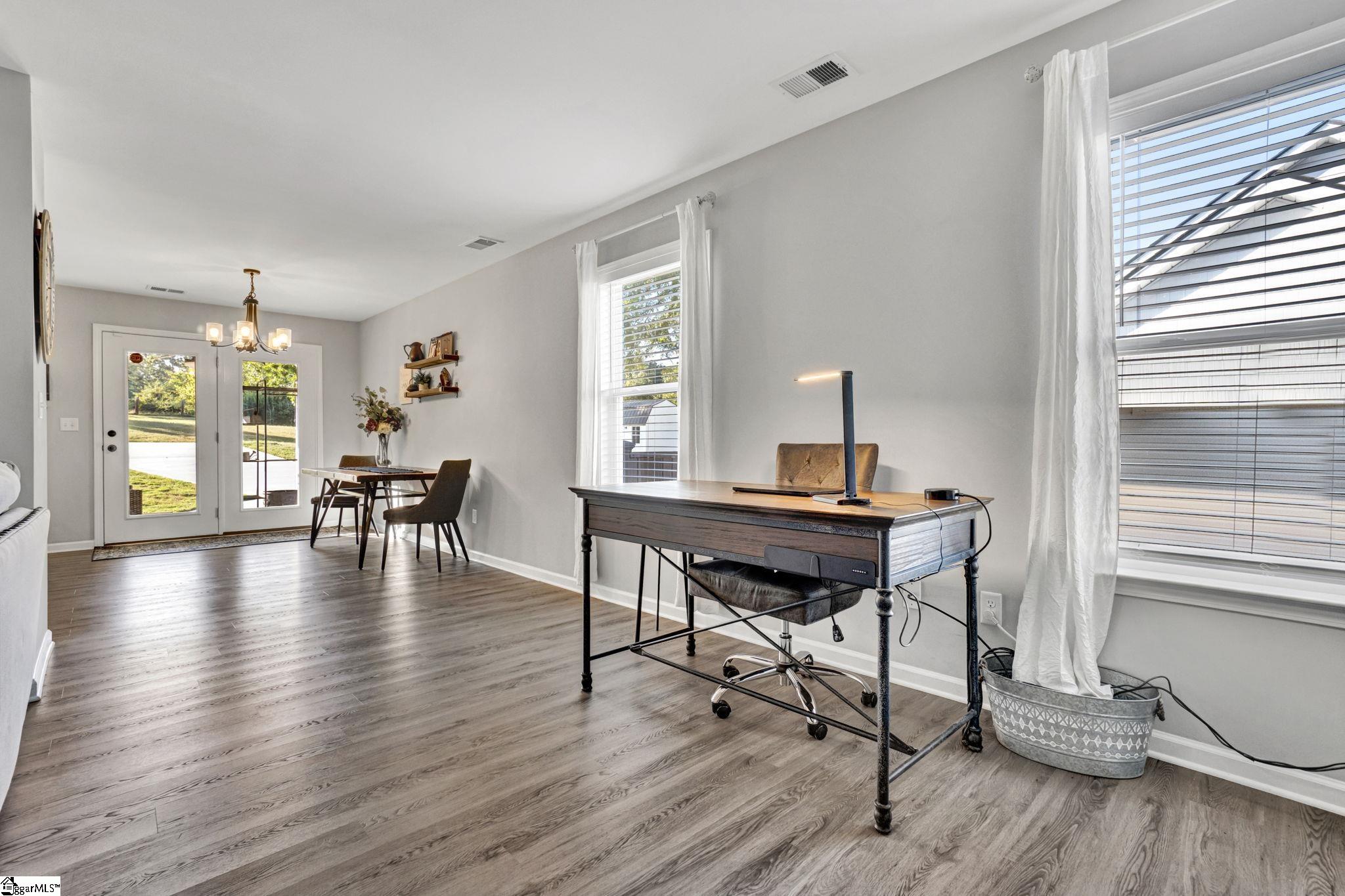 714 Chestnut Street Laurens, SC 29360