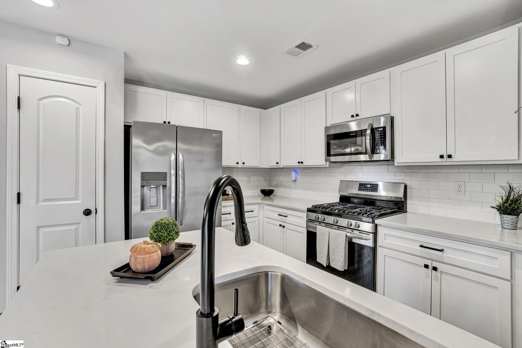 714 Chestnut Street Laurens, SC 29360