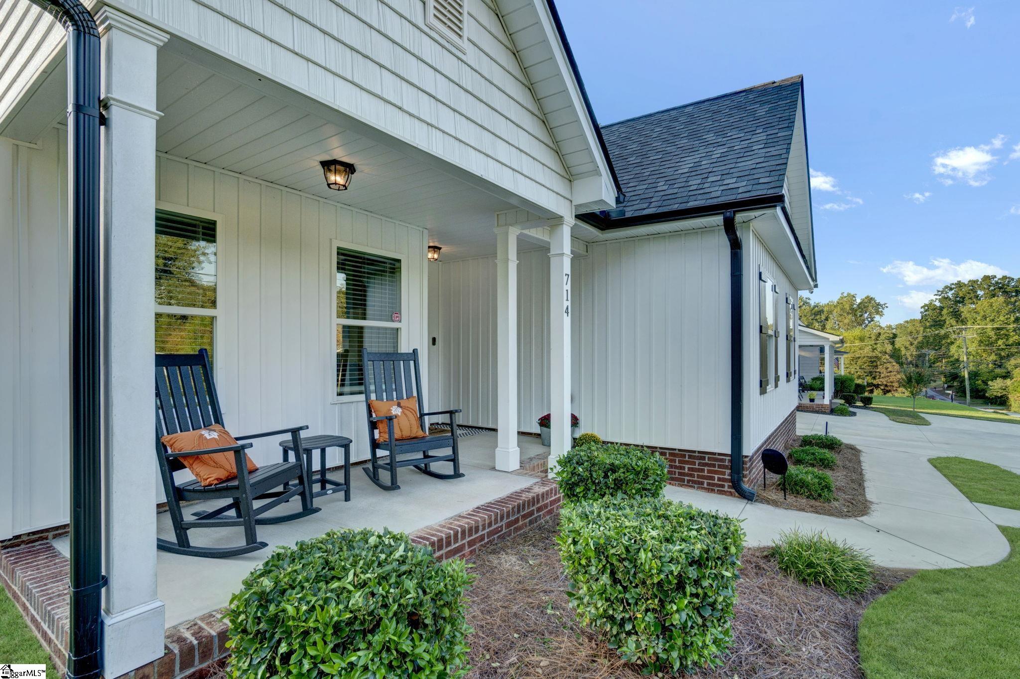 714 Chestnut Street Laurens, SC 29360