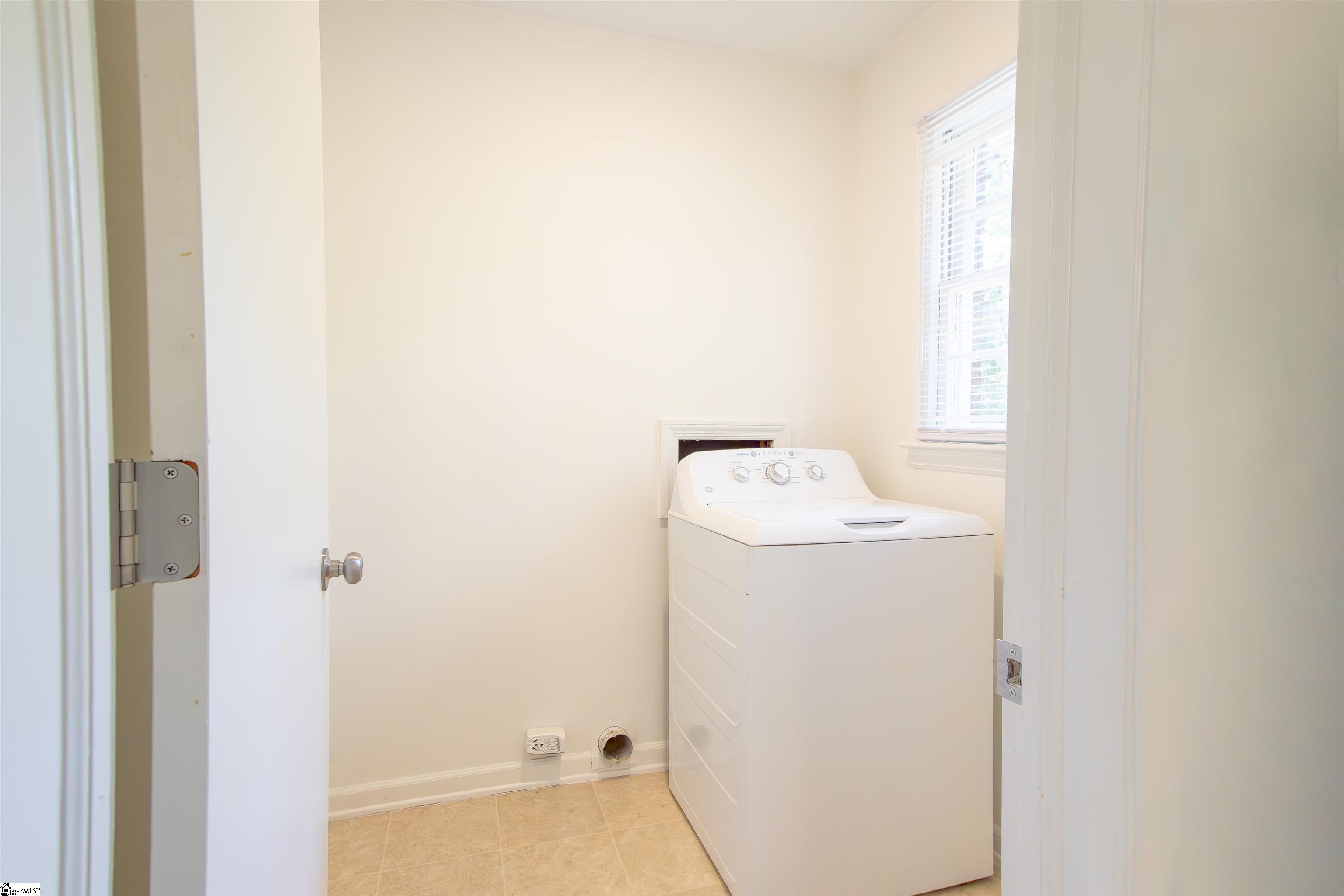 365 Amherst Drive Spartanburg, SC 29306
