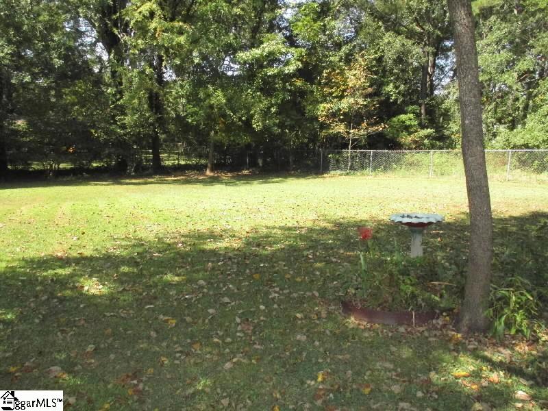 506 Fairview Road Laurens, SC 29360